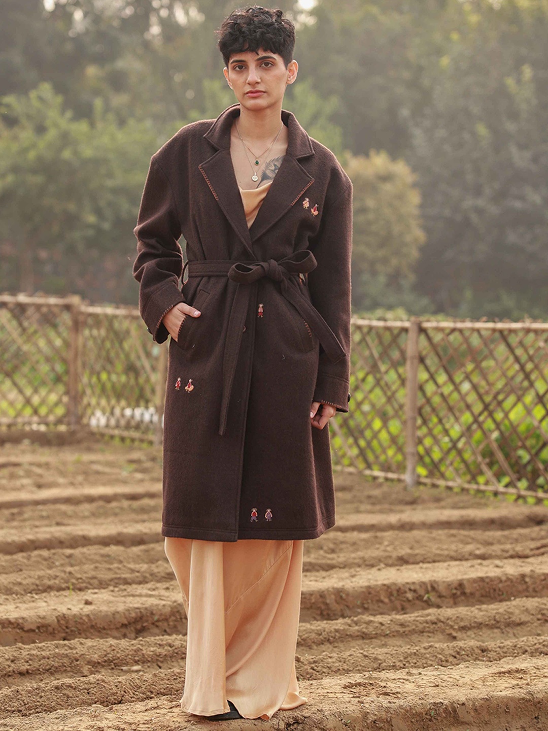 

Doodlage Women Notched Lapel Solid Woollen Casual Overcoat, Brown