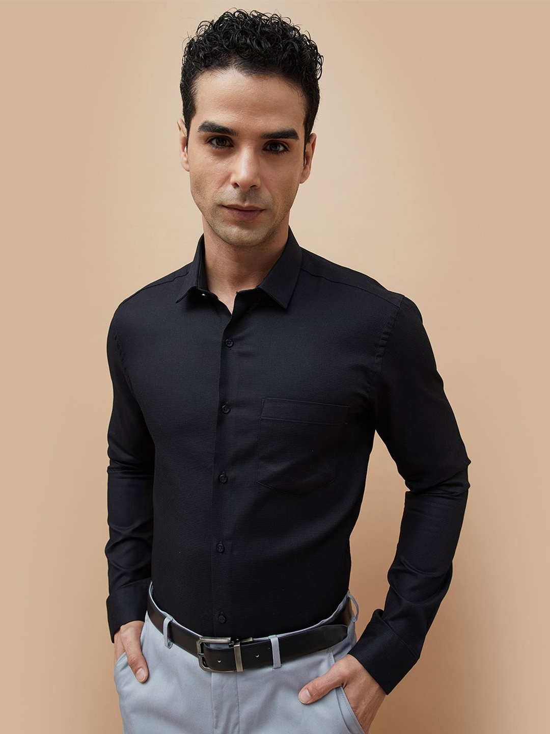 

CODE by Lifestyle Men Slim Fit Spread Collar Solid Cotton Formal Shirt, Black