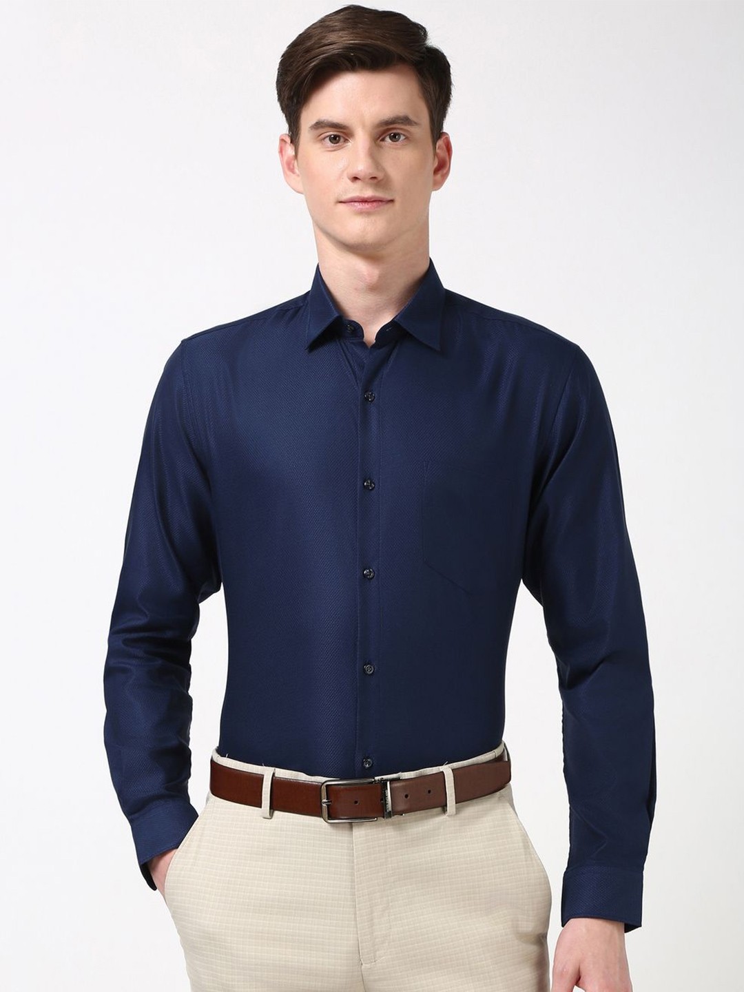 

Peter England Men Spread Collar Textured Cotton Formal Shirt, Navy blue