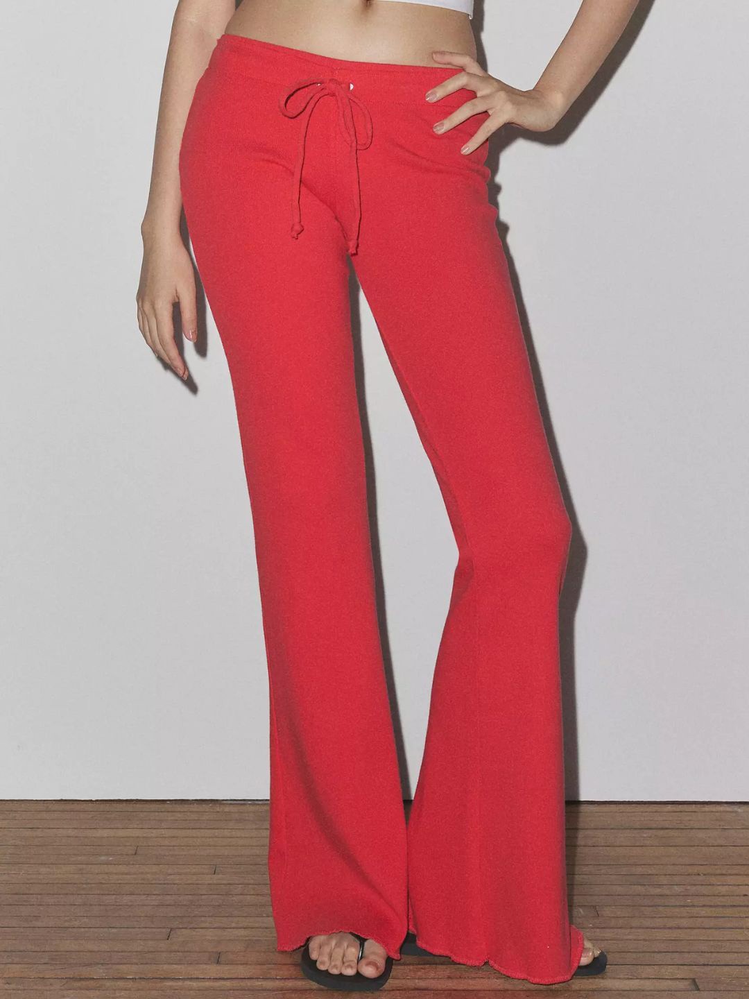 

EVERDION Women Flared Low-Rise Bootcut Trouser, Red