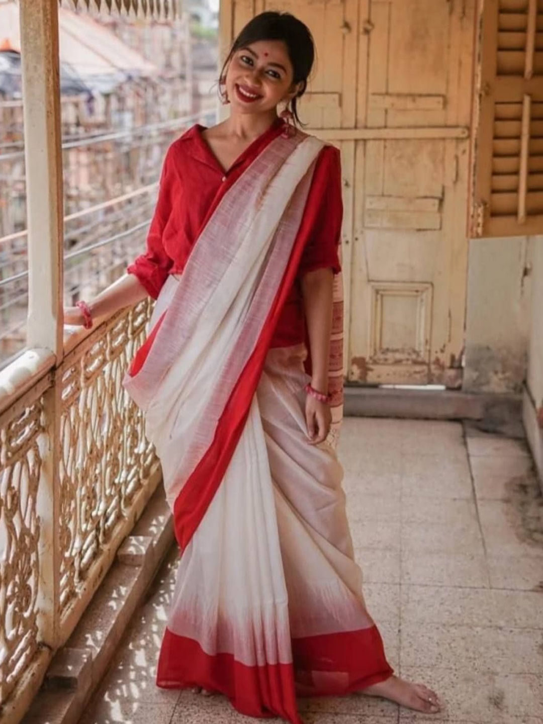 

Manu Designer Tie and Dye Saree, White