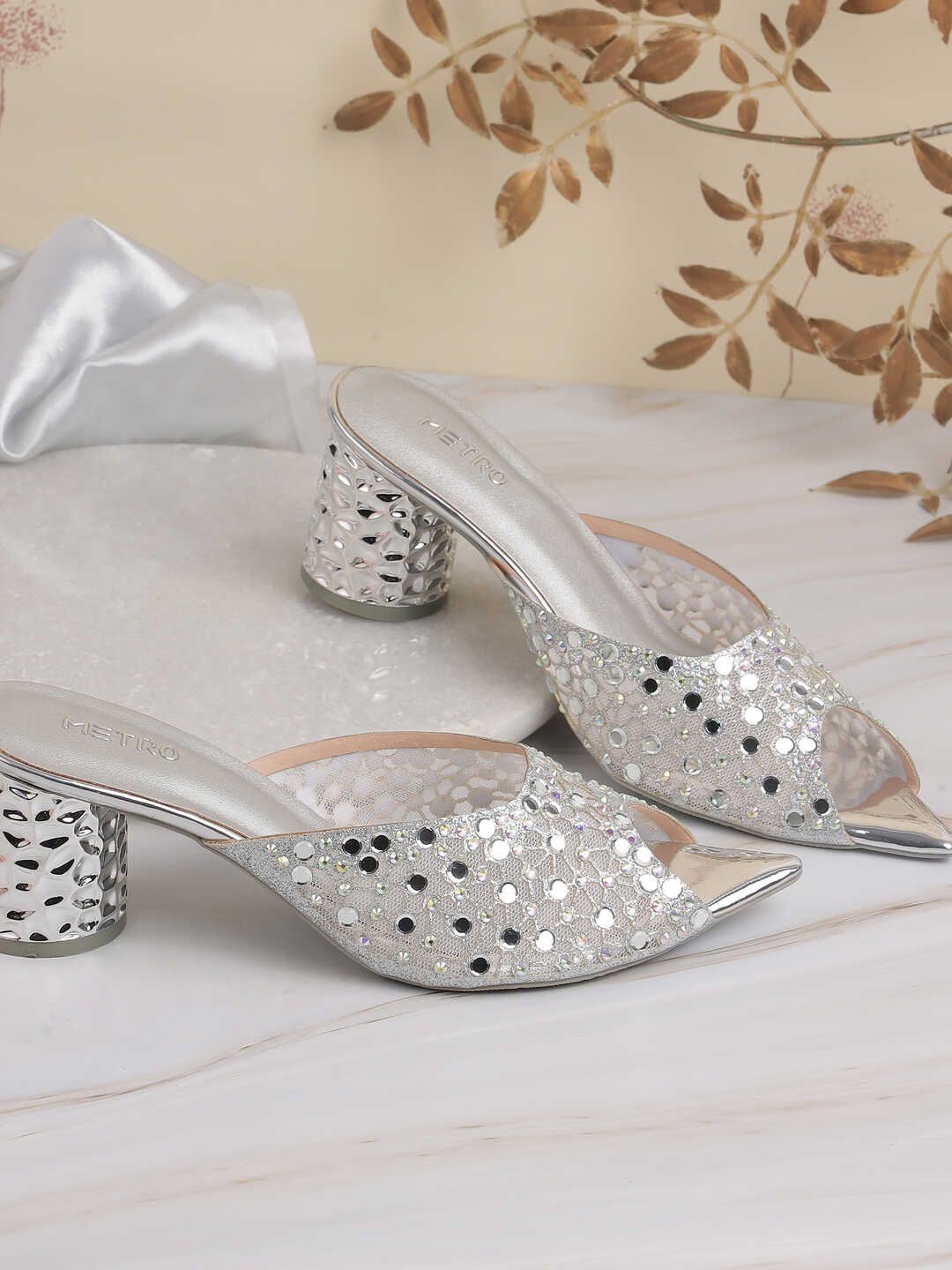 

Metro Women Block Pumps, Silver