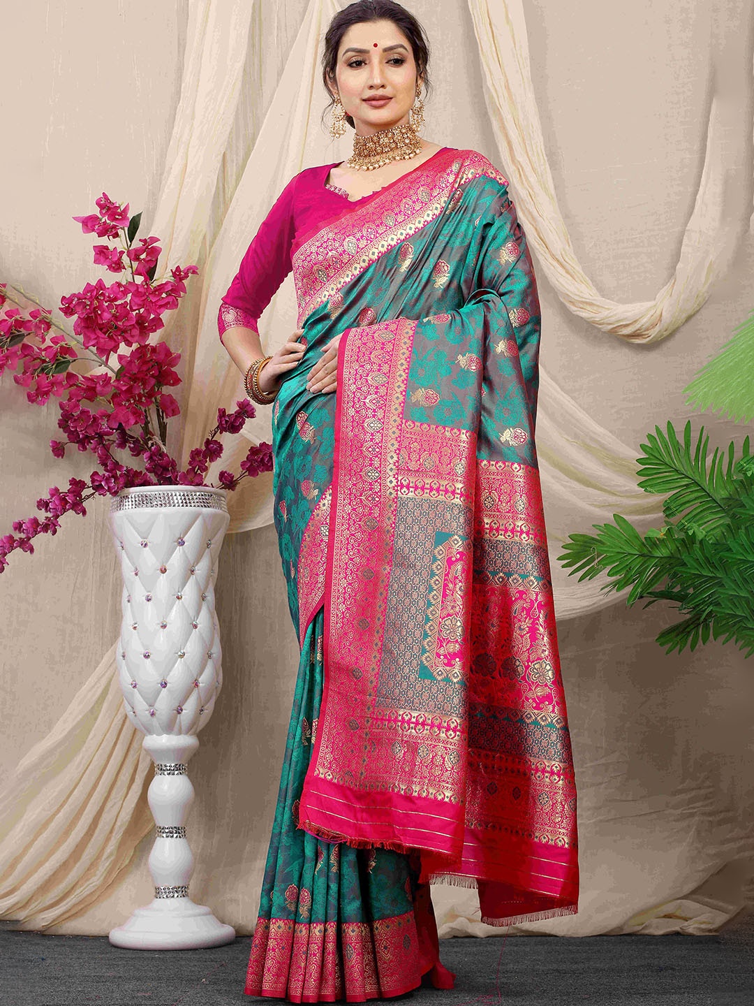 

amirat Ethnic Mofits Woven Design Zari Pure Silk Banarasi Saree, Teal