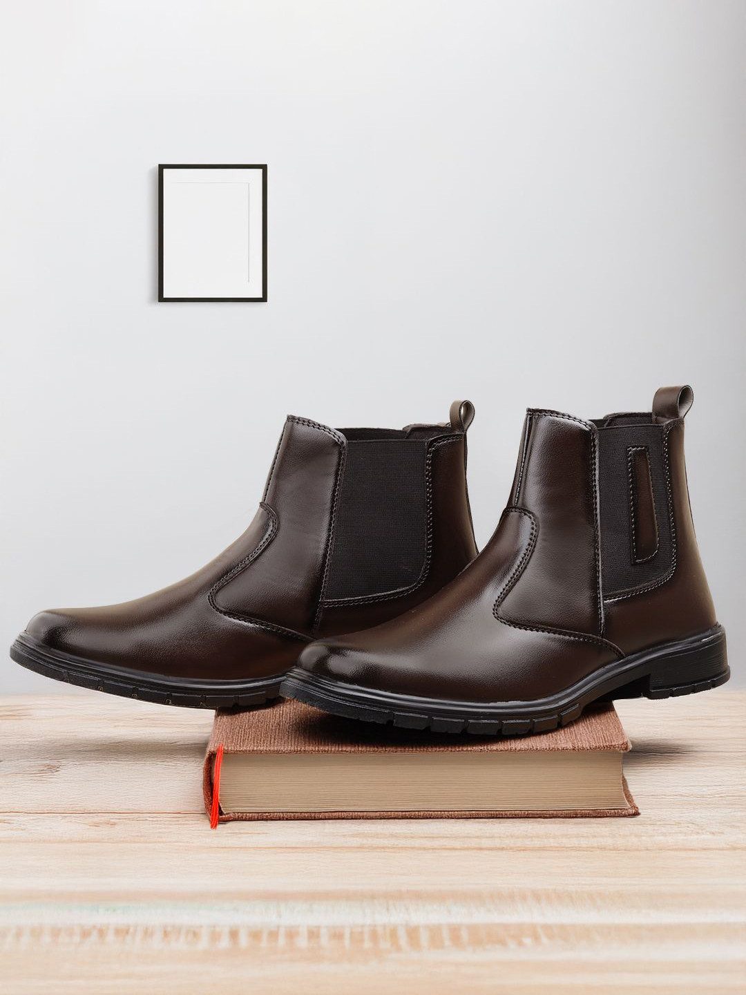 

HAKKEL Men Round Toe Mid-Top Slip On Chelsea Boots, Brown