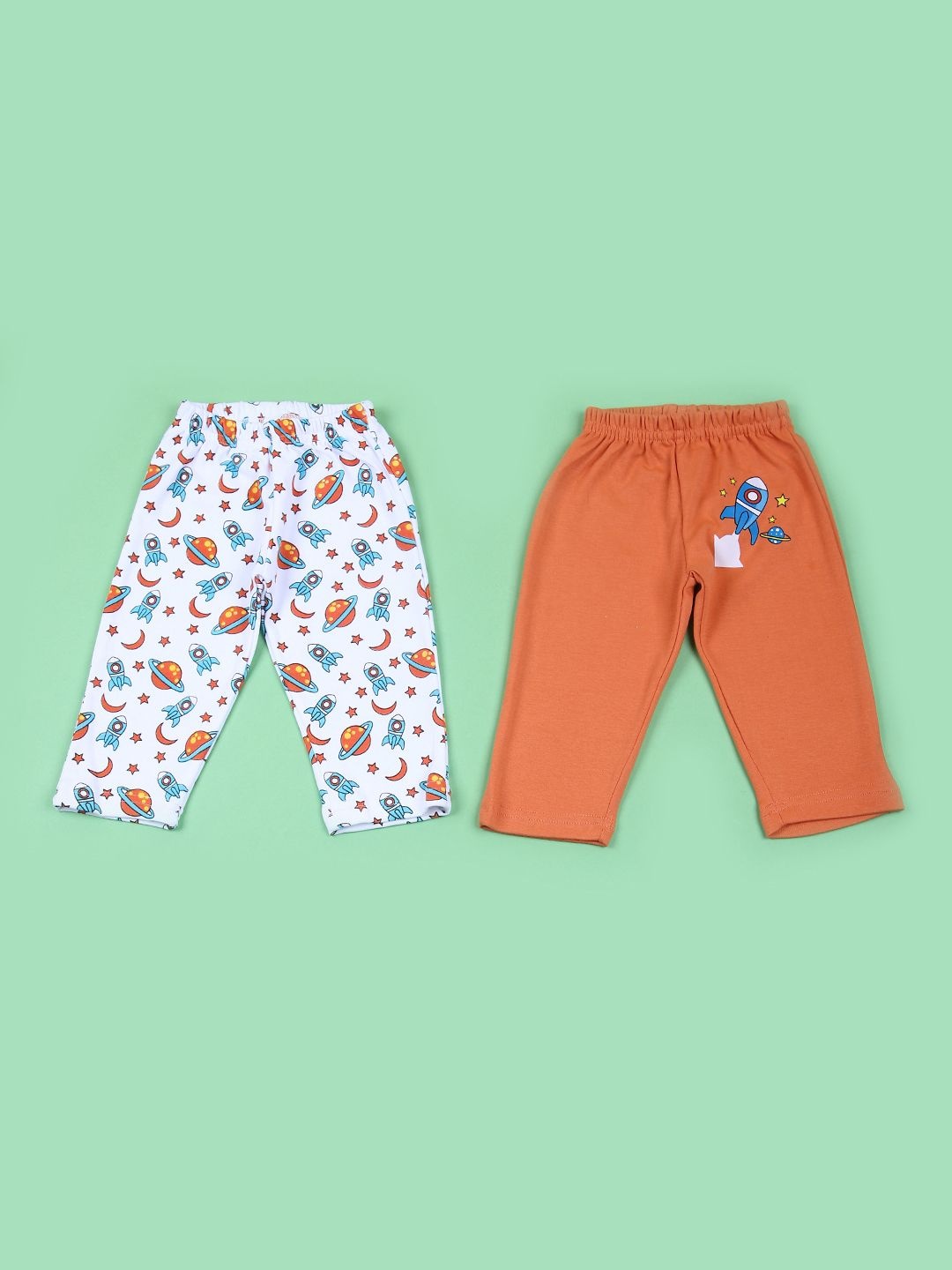 

V-Mart Boys Pack Of 2 Printed Cotton Pyjamas, White