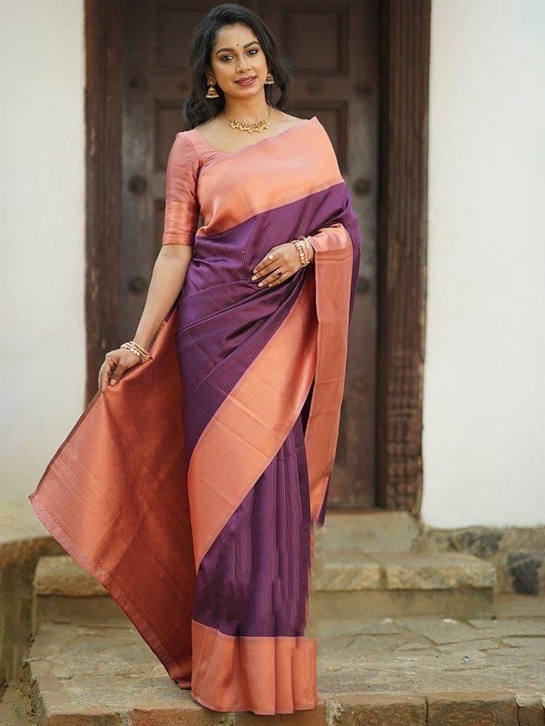 

Manu Designer Woven Design Zari Saree, Purple