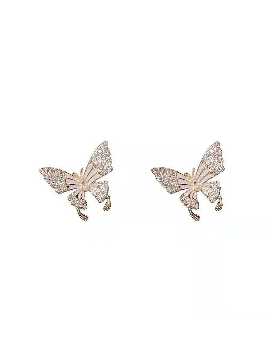 

BEYTER Stainless Steel Gold-Plated Classic Shaped Studs, Silver