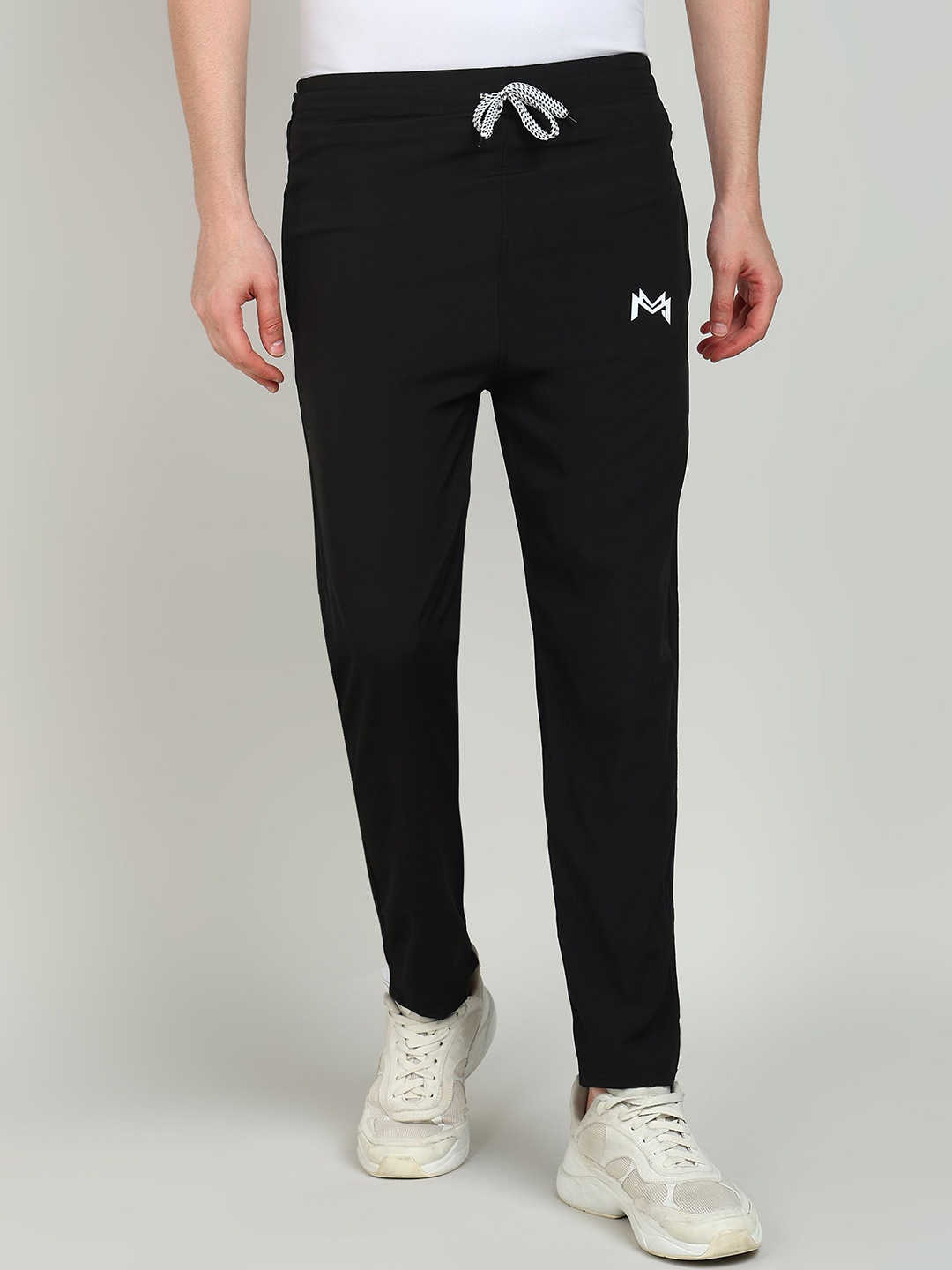 

Mank D Boys Relaxed-Fit Mid Rise Track Pant, Black