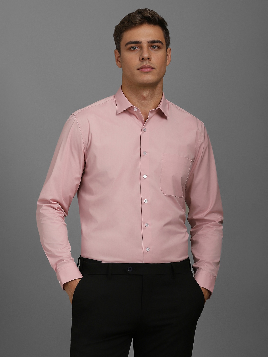 

Louis Philippe Men Slim Fit Spread Collar Solid Cotton Formal Shirt, Pink