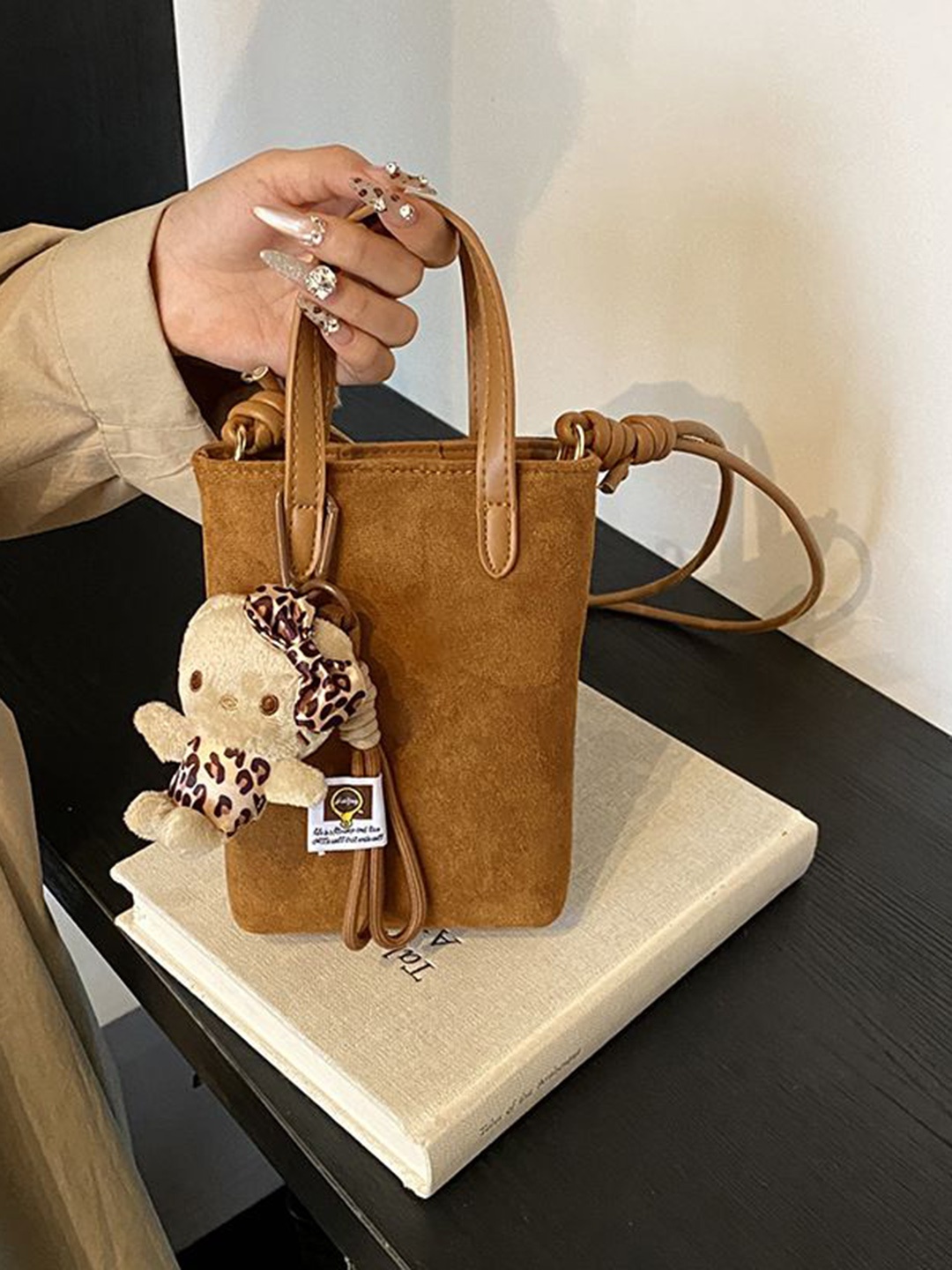 

StyleCast Women Solid Structured Handheld Bag, Brown