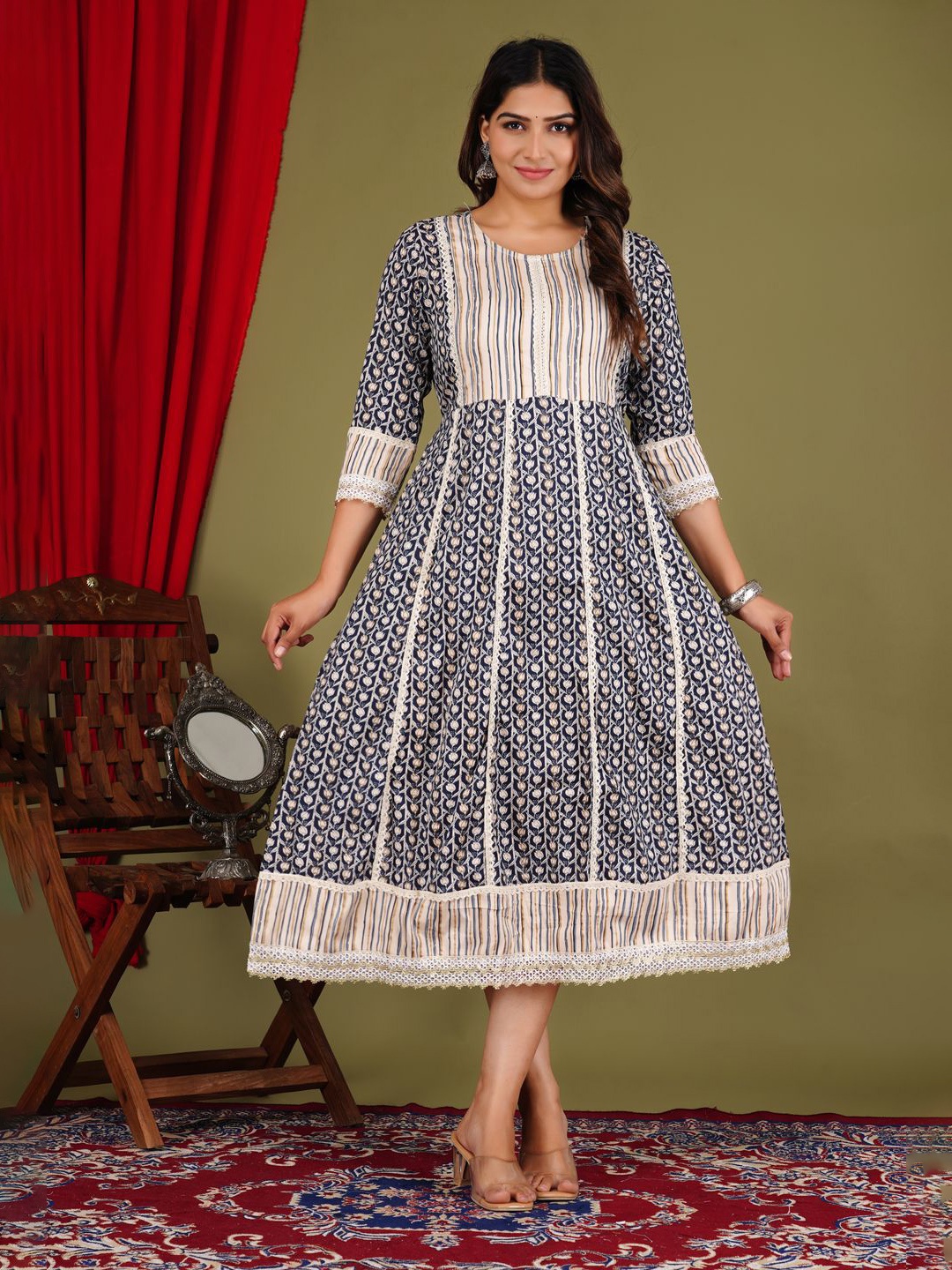 

Loyster Ethnic Motifs Printed Anarkali Kurta, Blue