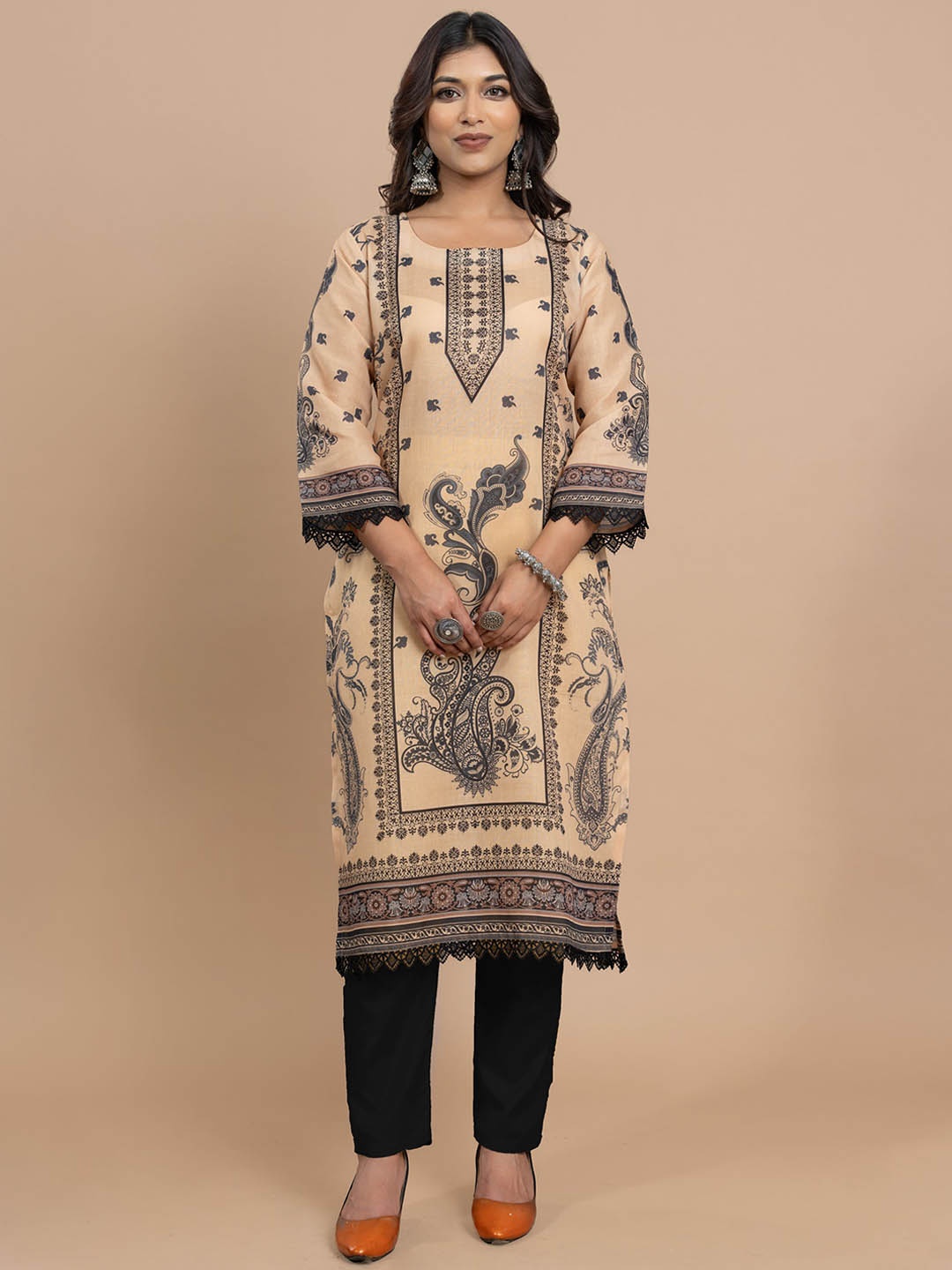 

VIRICA Women Floral Printed Regular Kurta with Trousers & With Dupatta, Yellow