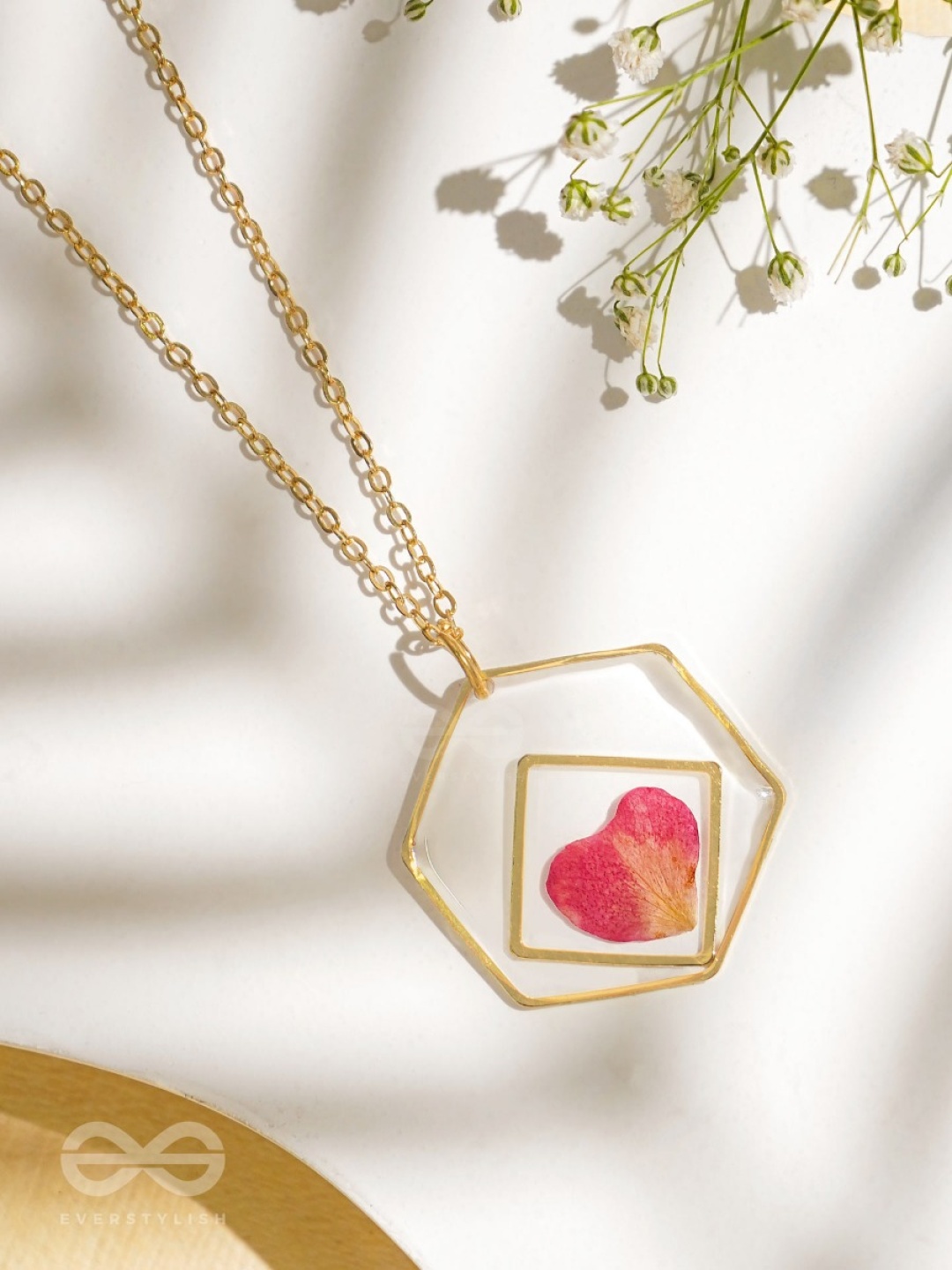 

EVERSTYLISH Heart Of Rose Pressed Flower Resin Geometric Pendants With Chains, Gold