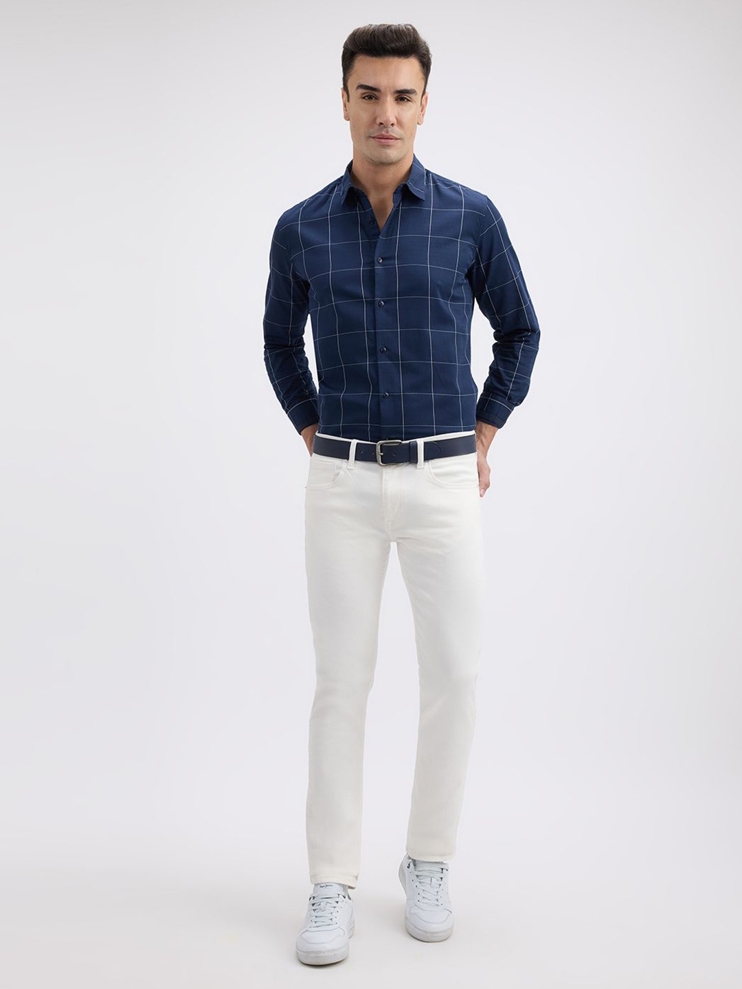 

Pepe Jeans Men Spread Collar Windowpane Checked Cotton Casual Shirt, Navy blue