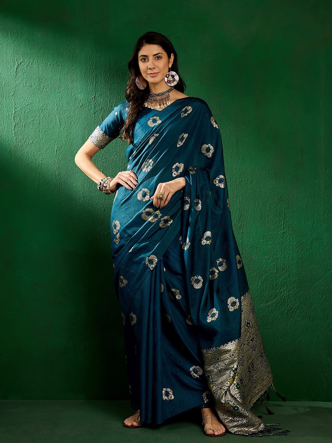 

KALINI Woven Design Zari Banarasi Saree, Teal