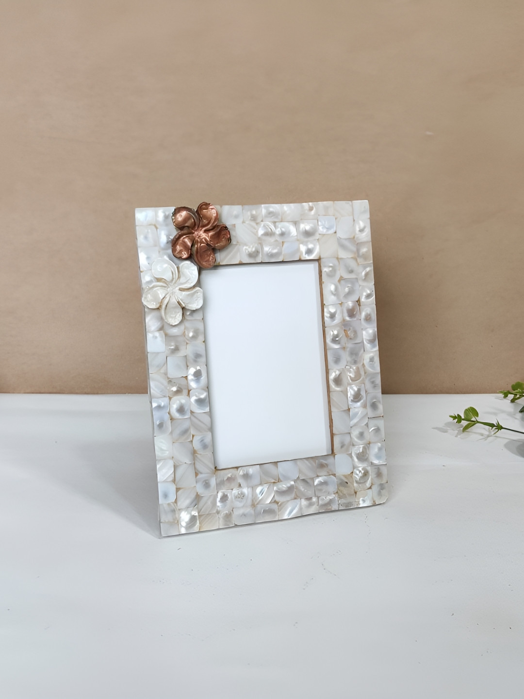 

THE HOME CO. Off White & Copper-Toned Table Photo Frames