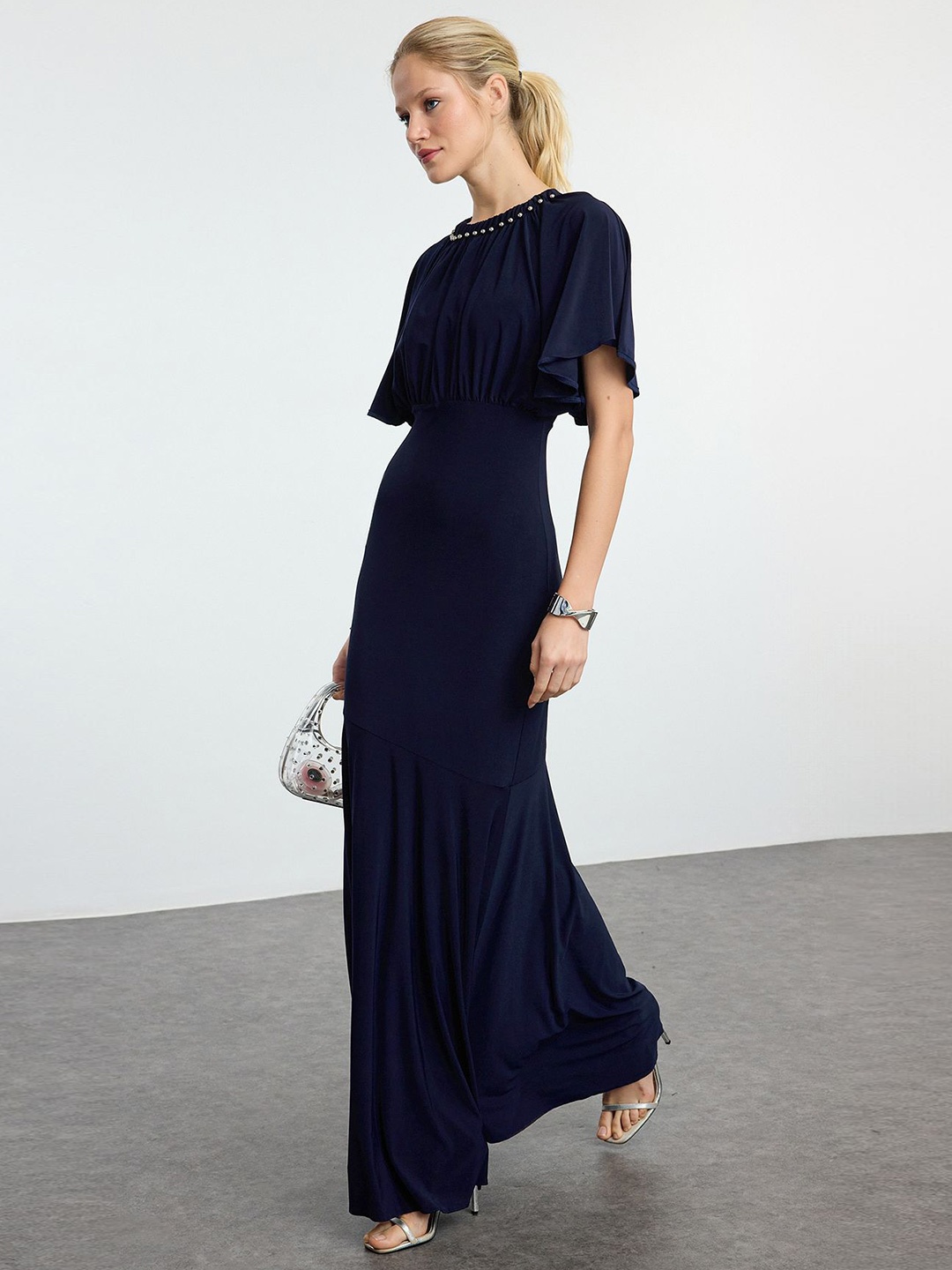 

Trendyol Dress, Na