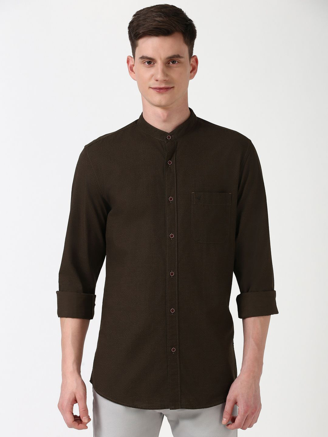

Peter England Casuals Men Slim Fit Band Collar Geometric Printed Cotton Casual Shirt, Brown