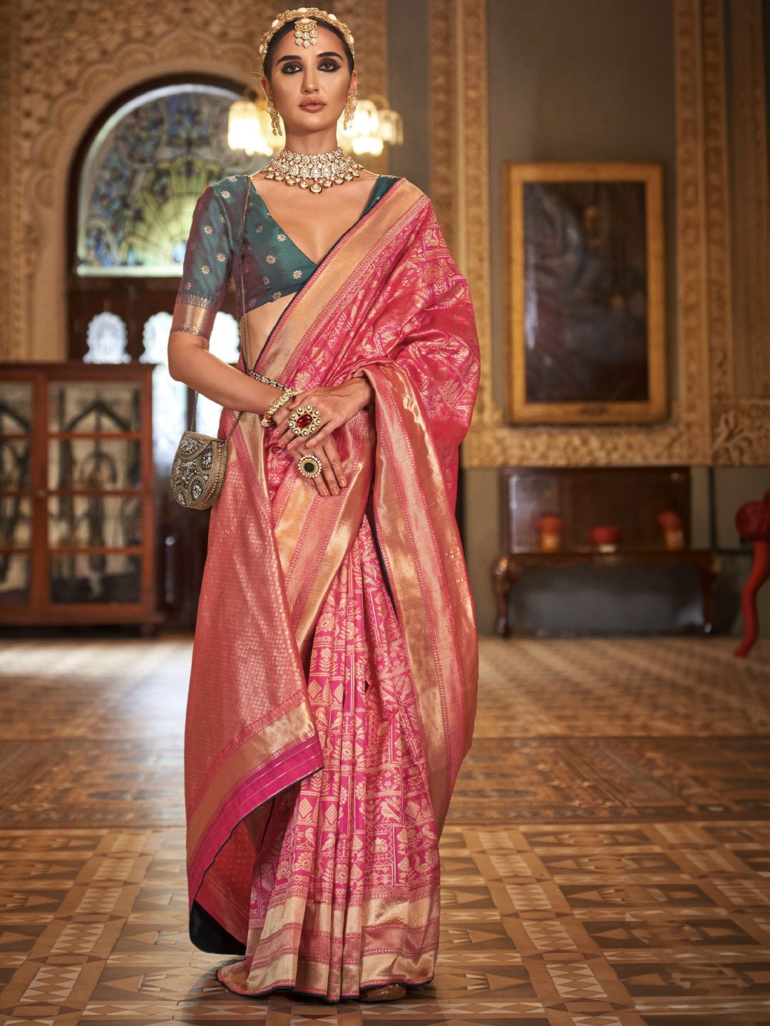 

MAHALASA Ethnic Motifs Woven Design Pure Silk Patola Saree, Pink