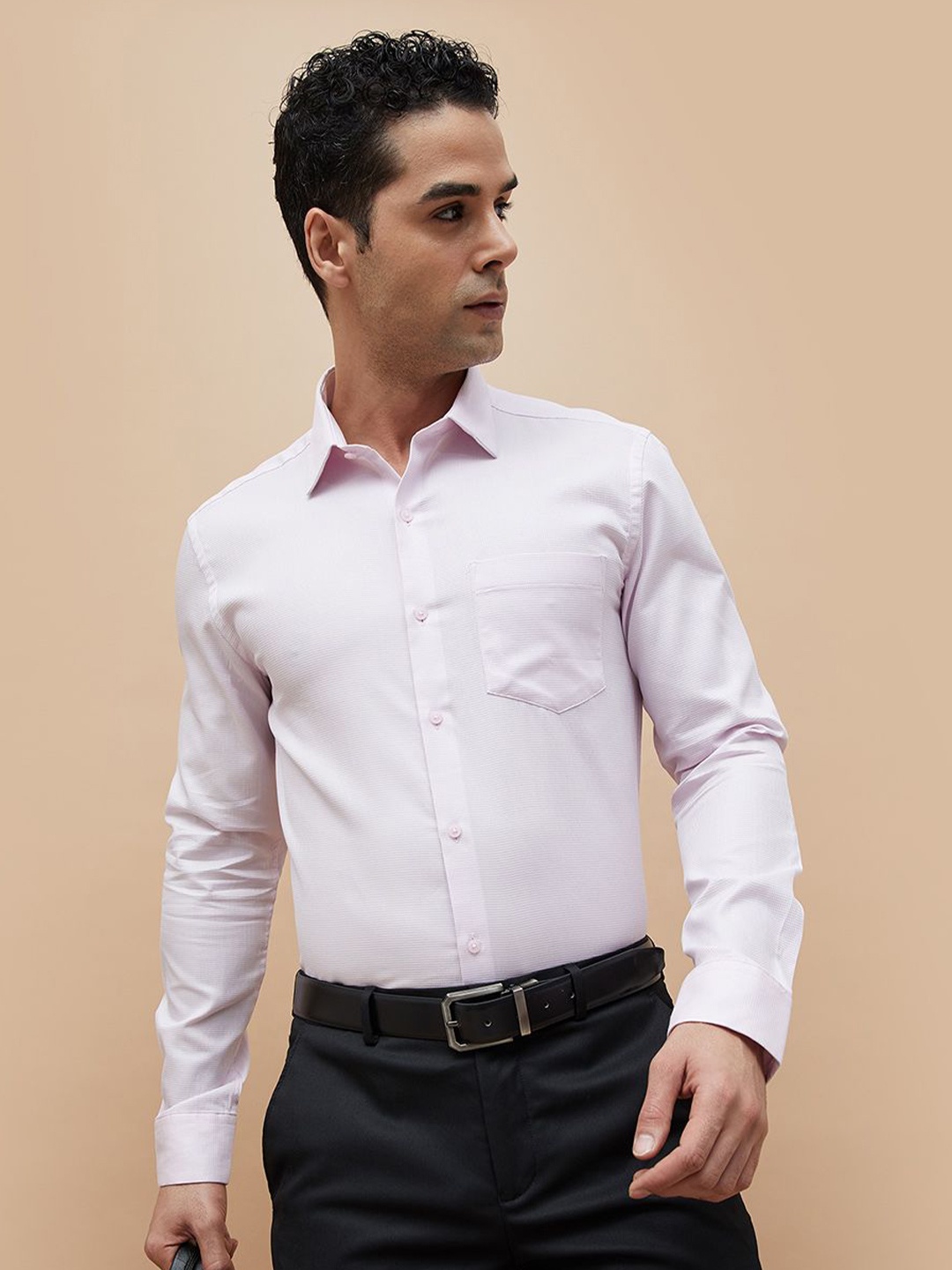 

CODE by Lifestyle Men Slim Fit Spread Collar Solid Cotton Formal Shirt, Pink