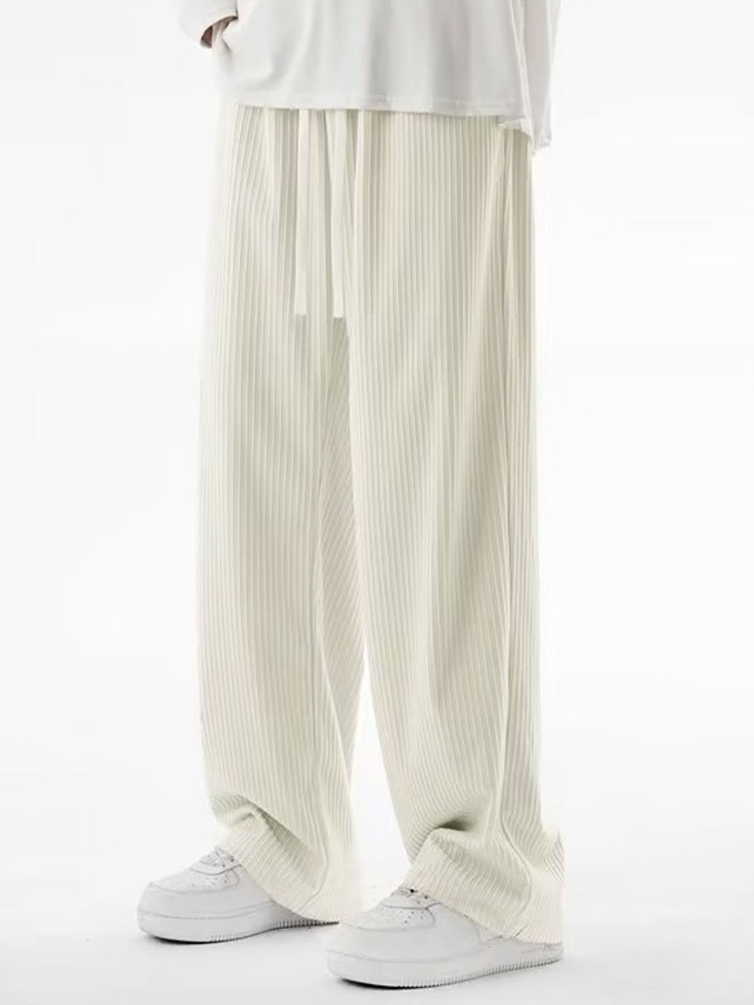 

StyleCast Men Original Regular Fit Mid-Rise Trouser, Cream