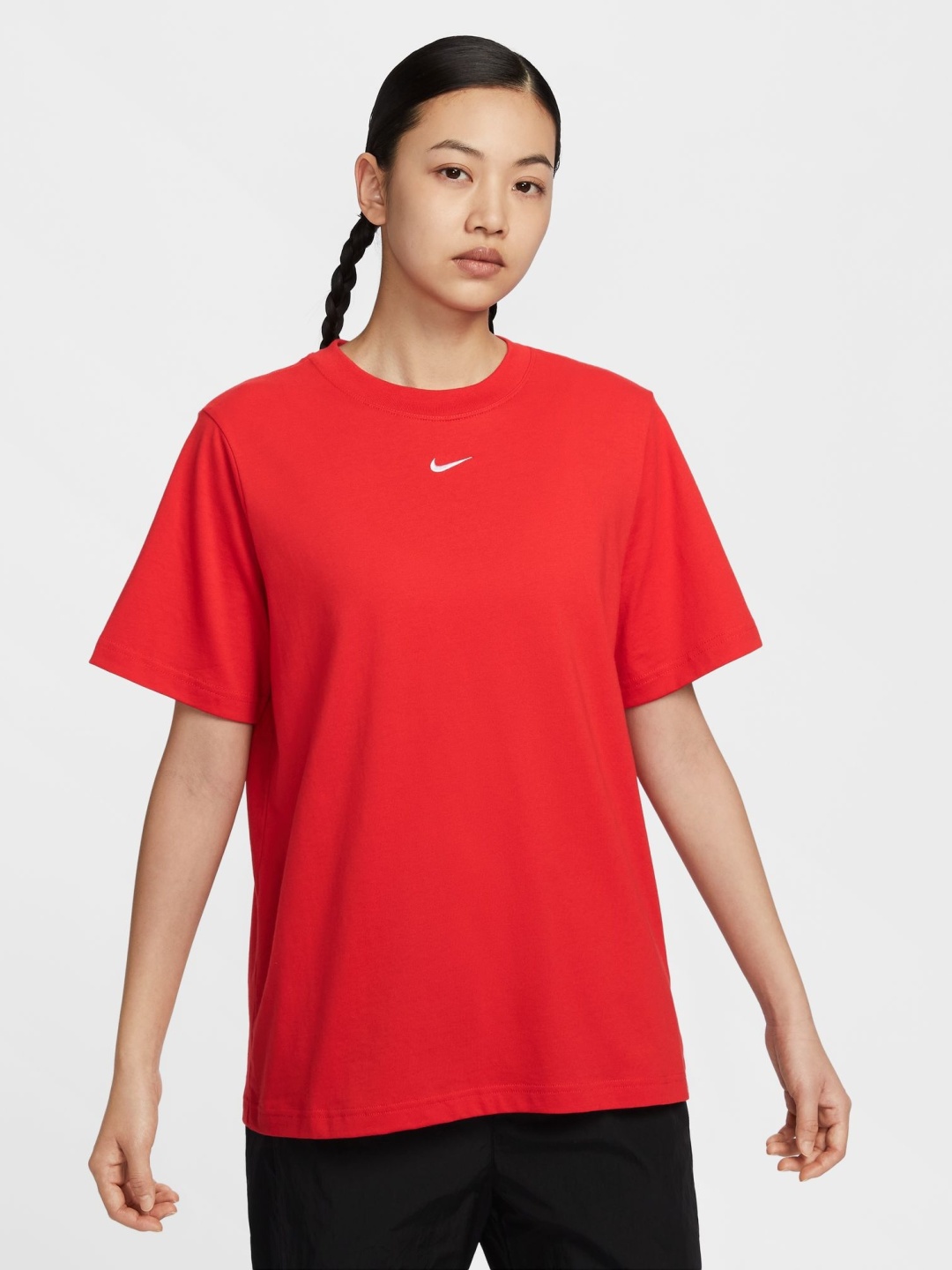 

Nike Sportswear Women T-Shirt, Red