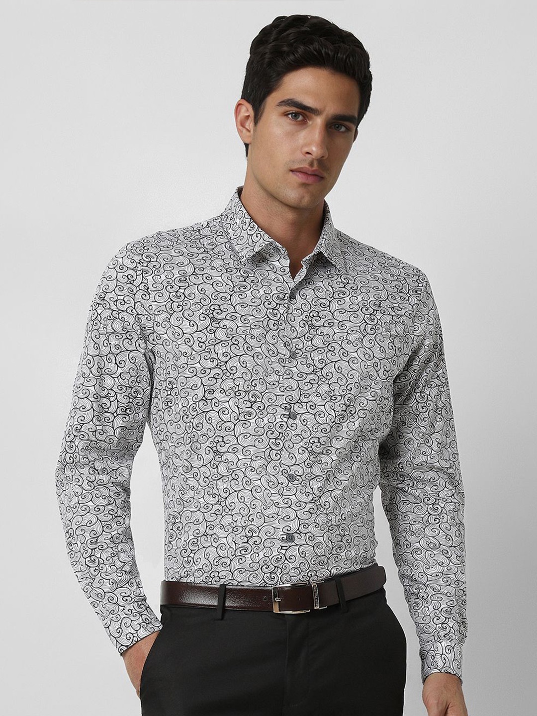 

V Dot Men Slim Fit Spread Collar Abstract Printed Cotton Formal Shirt, Grey