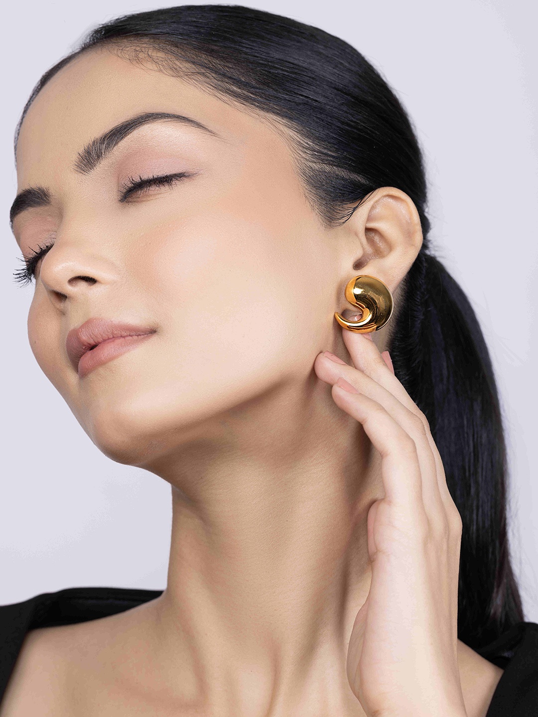 

KAORI BY SHREYA AGARWAL Stainless Steel Gold-Plated Quirky Shaped Studs