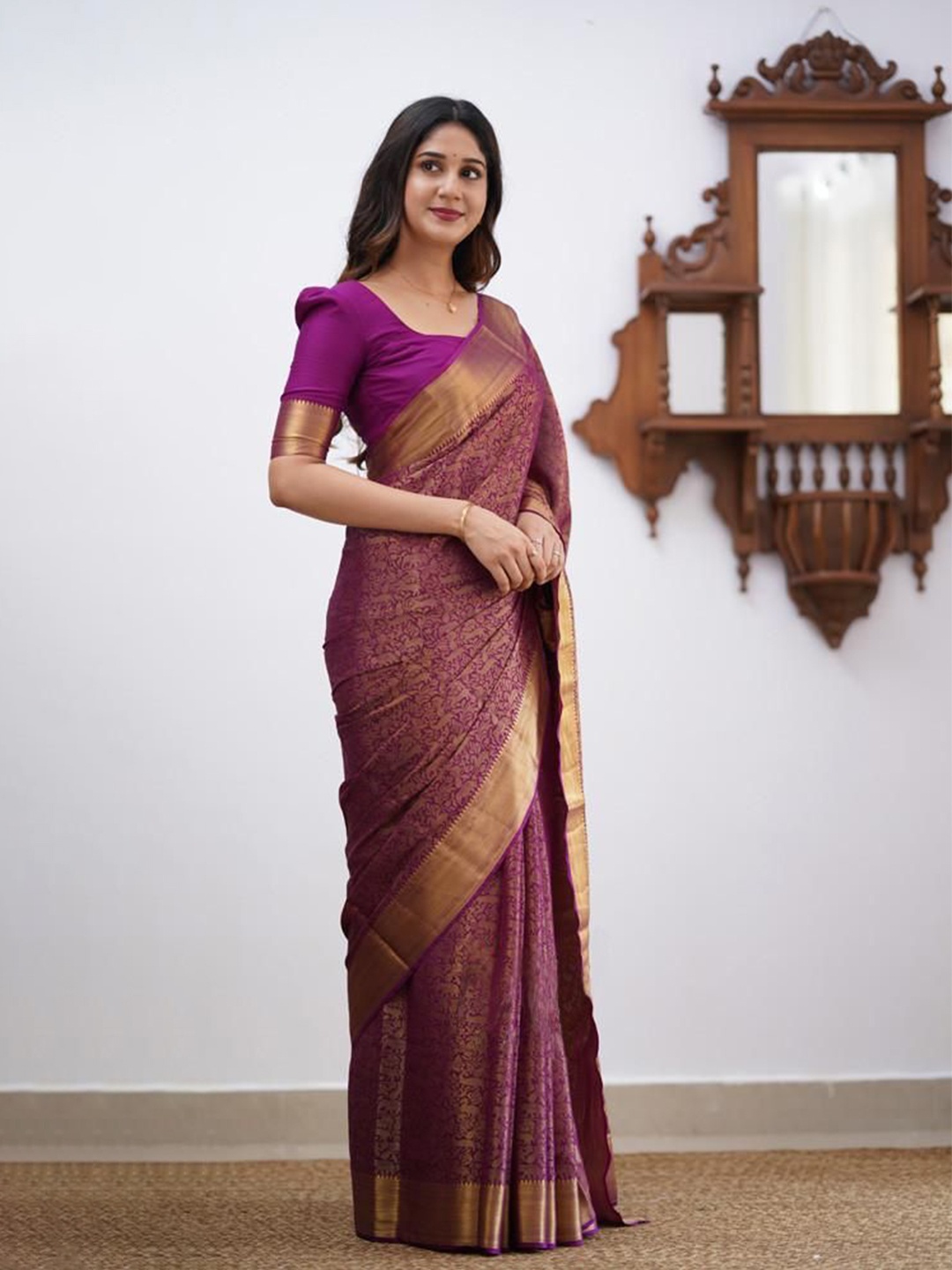 

Manu Designer Woven Design Zari Saree, Purple