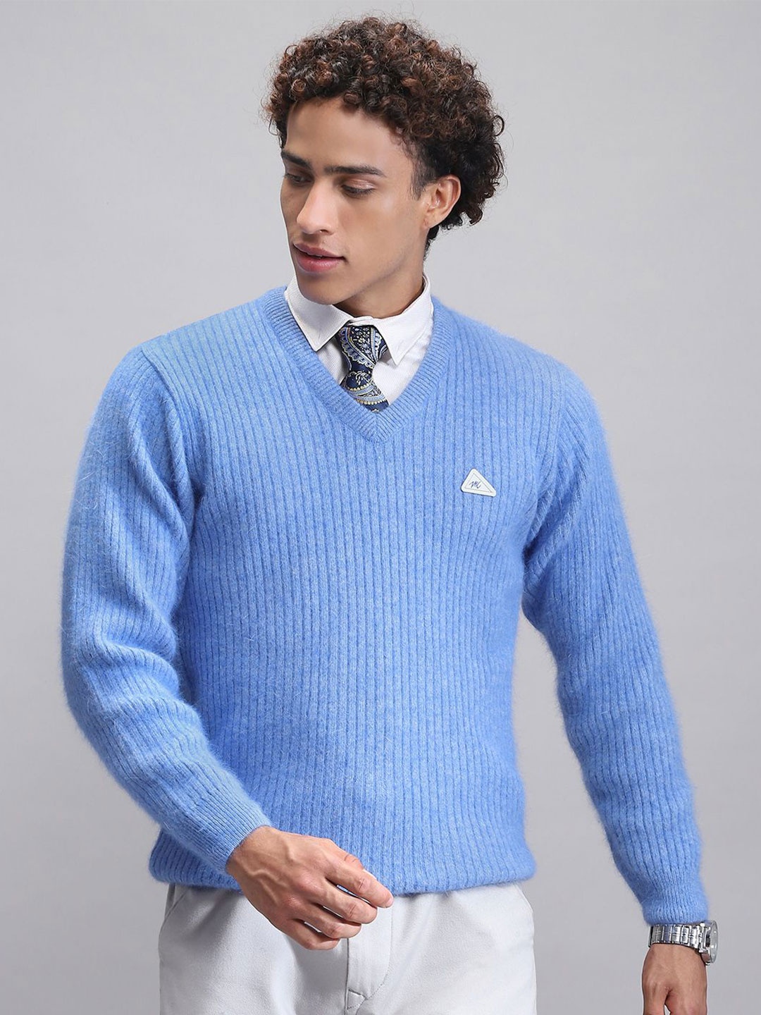 

Monte Carlo Men V Neck Woollen Pullover, Blue