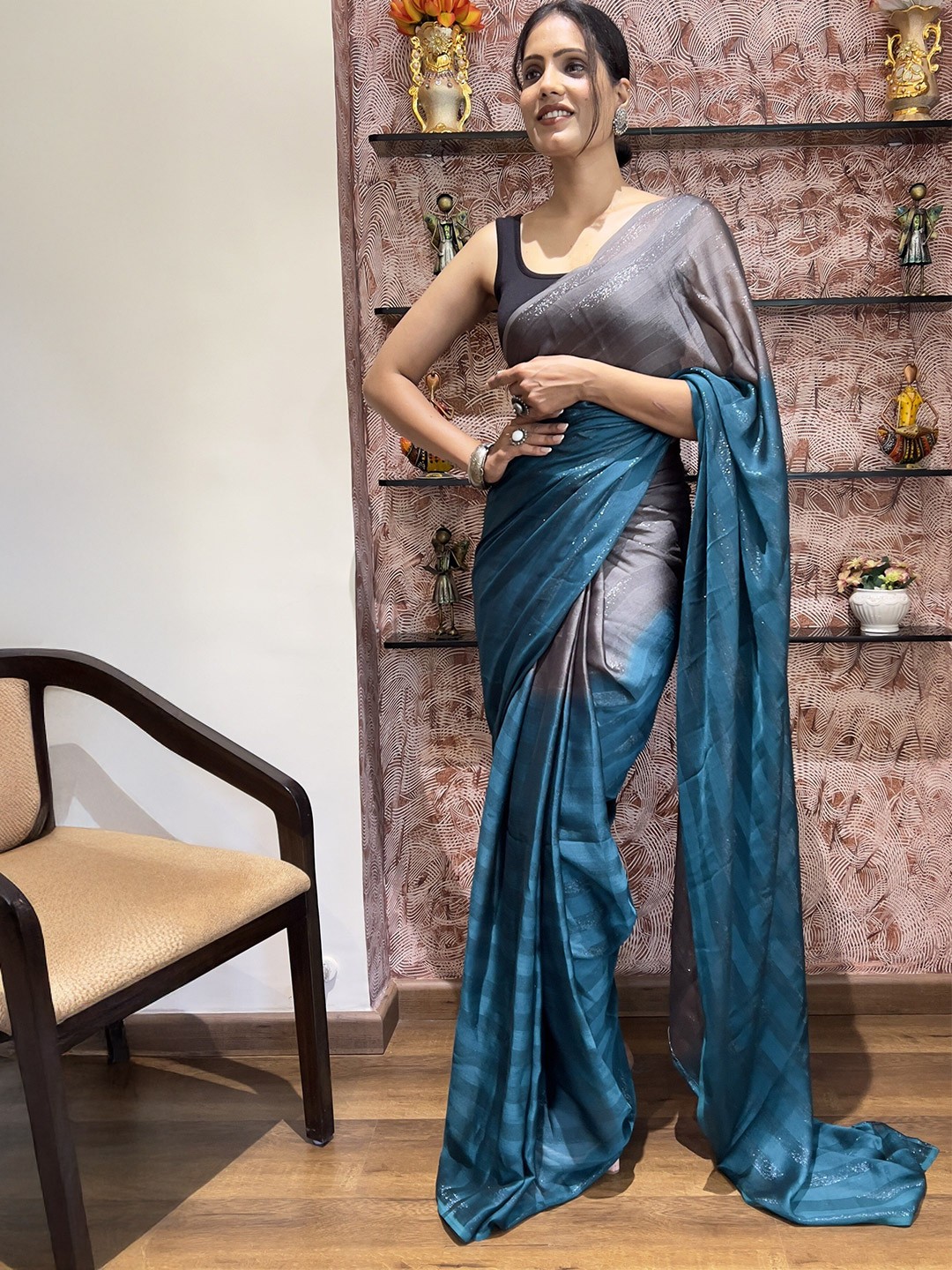 

ZIBLON Striped Saree, Teal