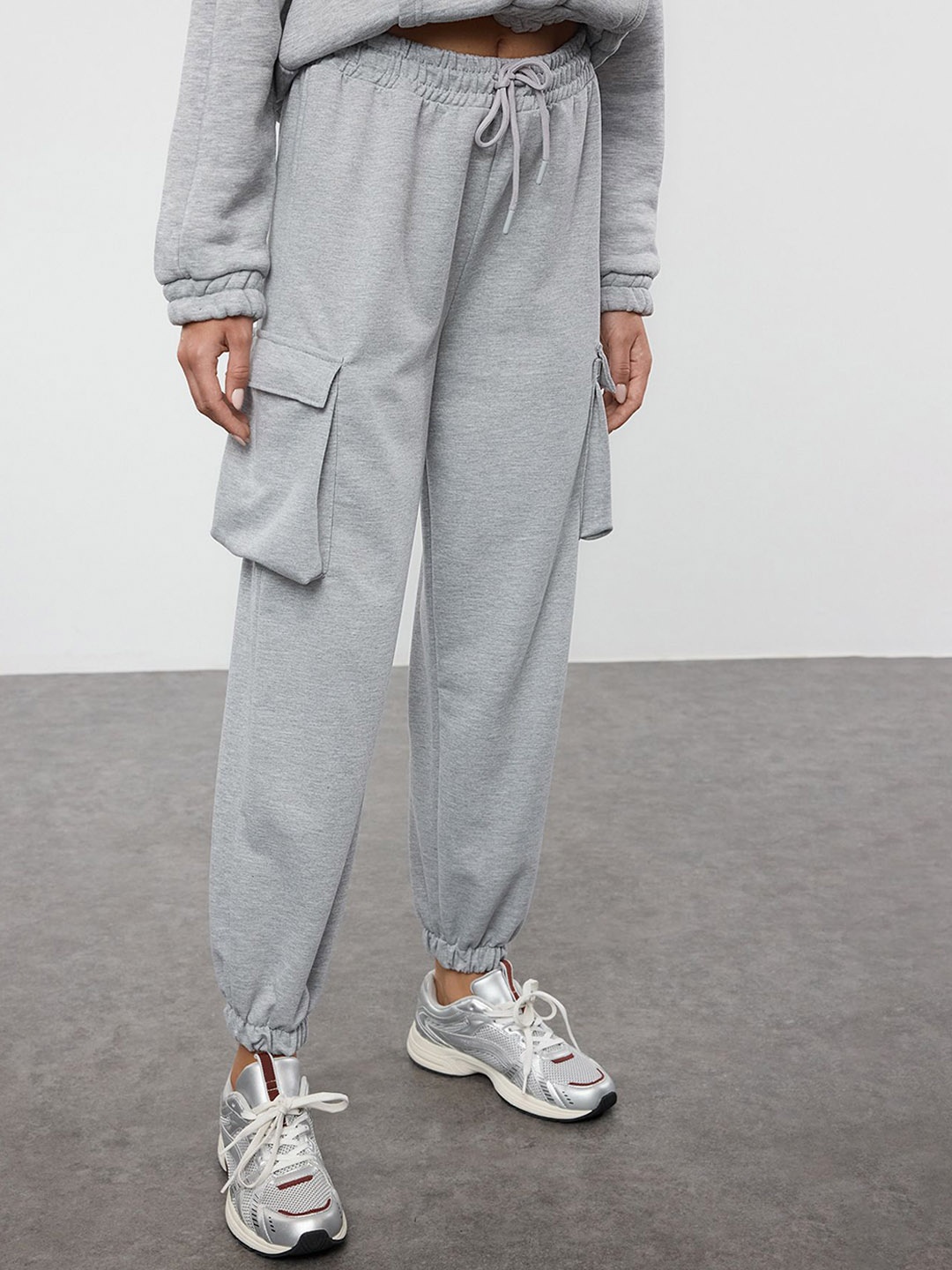 

Trendyol Women Regular Fit Joggers, Grey