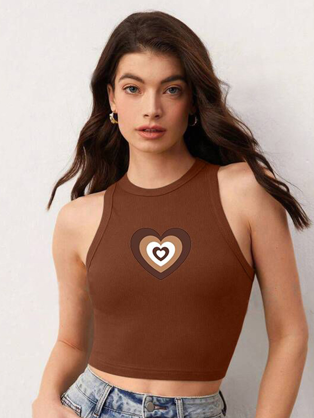 

The Roadster Lifestyle Co Printed Sleeveless Stretchable Crop Top, Brown