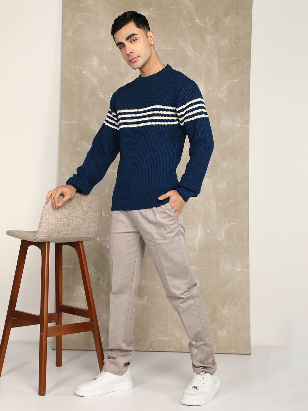 

CHKOKKO Men Round Neck Pullover Sweater, Blue