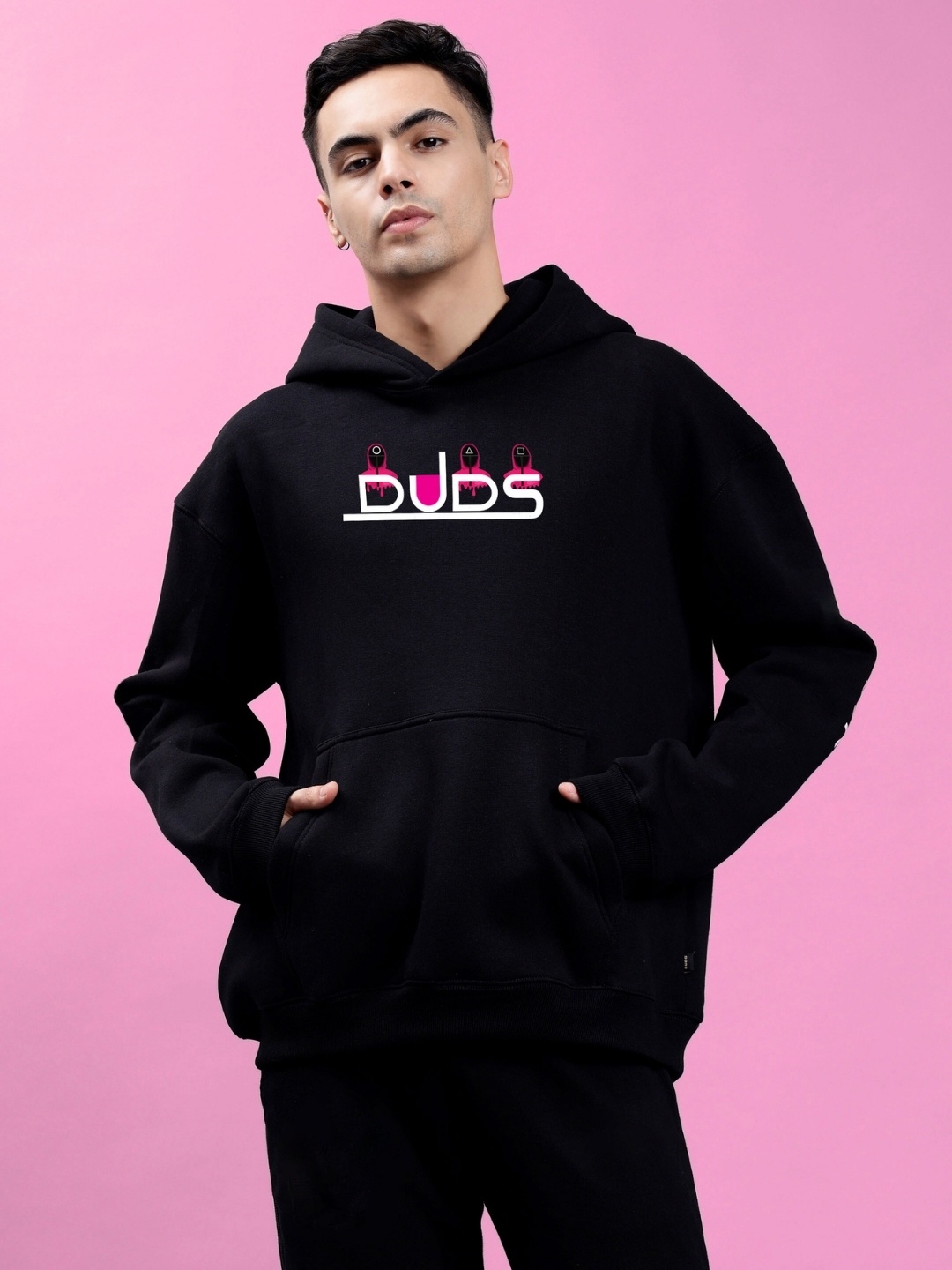 

WEARDUDS Men Printed Hooded Sweatshirt, Black