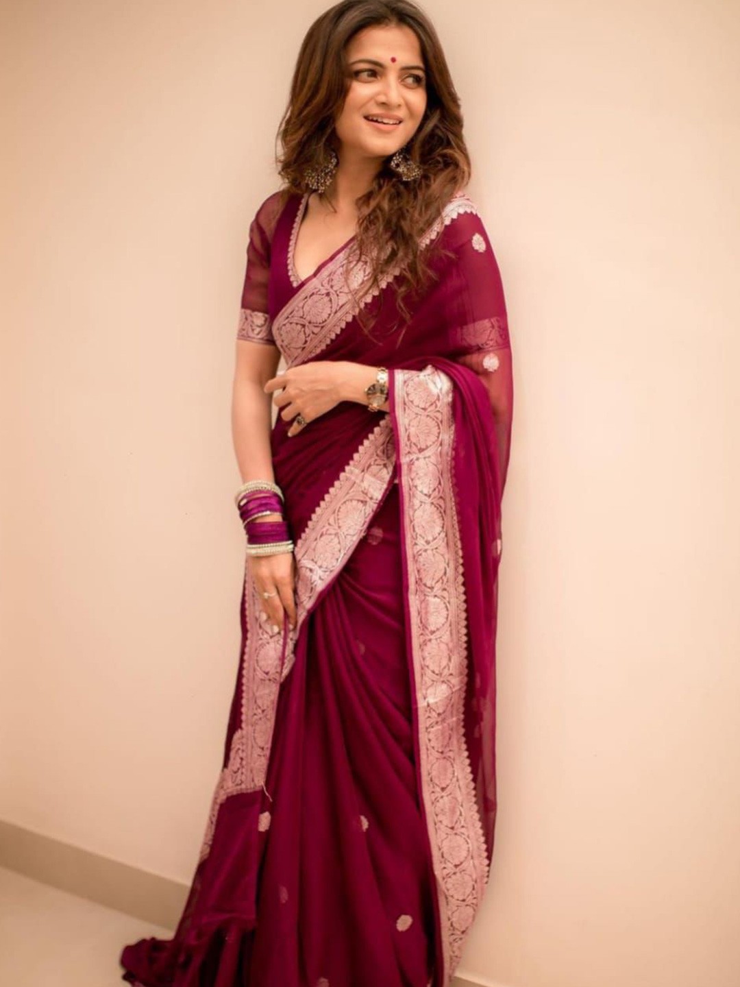 

Manu Designer Woven Design Saree With Blouse Piece, Purple