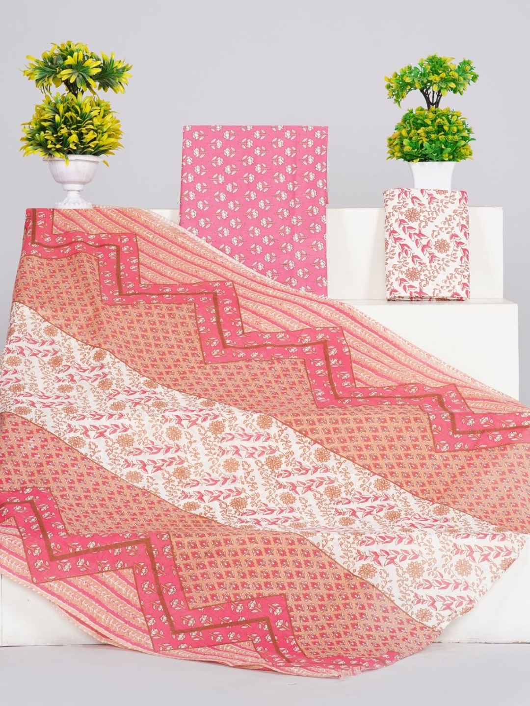 

KIAARON Printed Pure Cotton Unstitched Dress Material, Pink