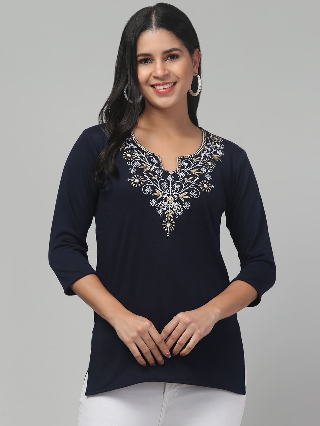 

FAMBEE Women Embroidered Thread Work Woollen Kurta, Navy blue