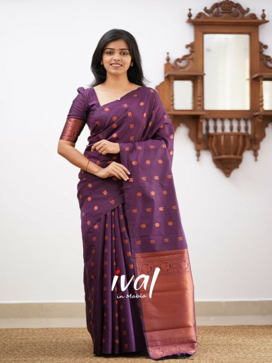 

Manu Designer Woven Design Zari Saree With Blouse Piece, Purple