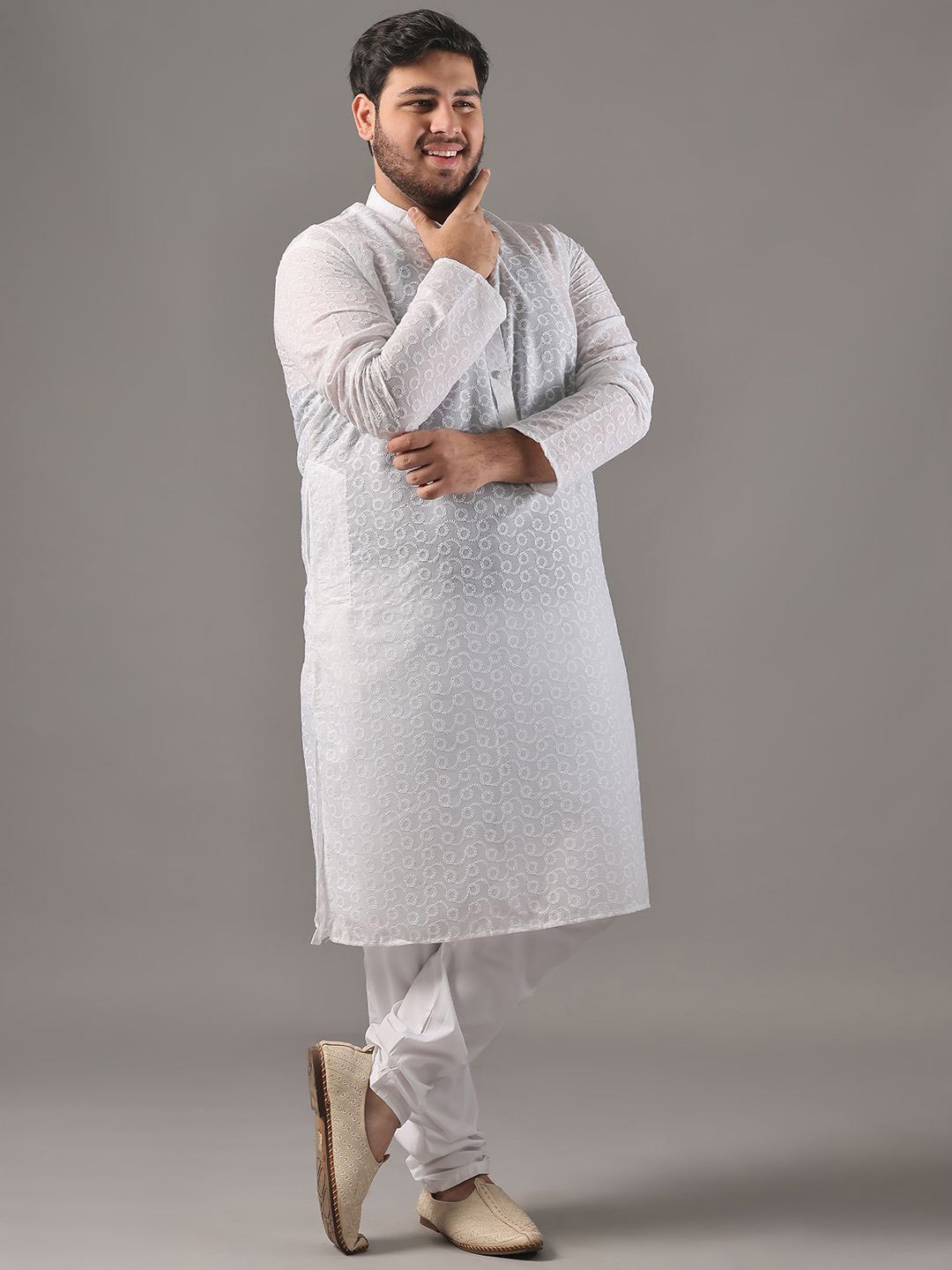 

SOJANYA PLUS Men Embroidered Regular Pure Cotton Kurta with Pyjamas, White