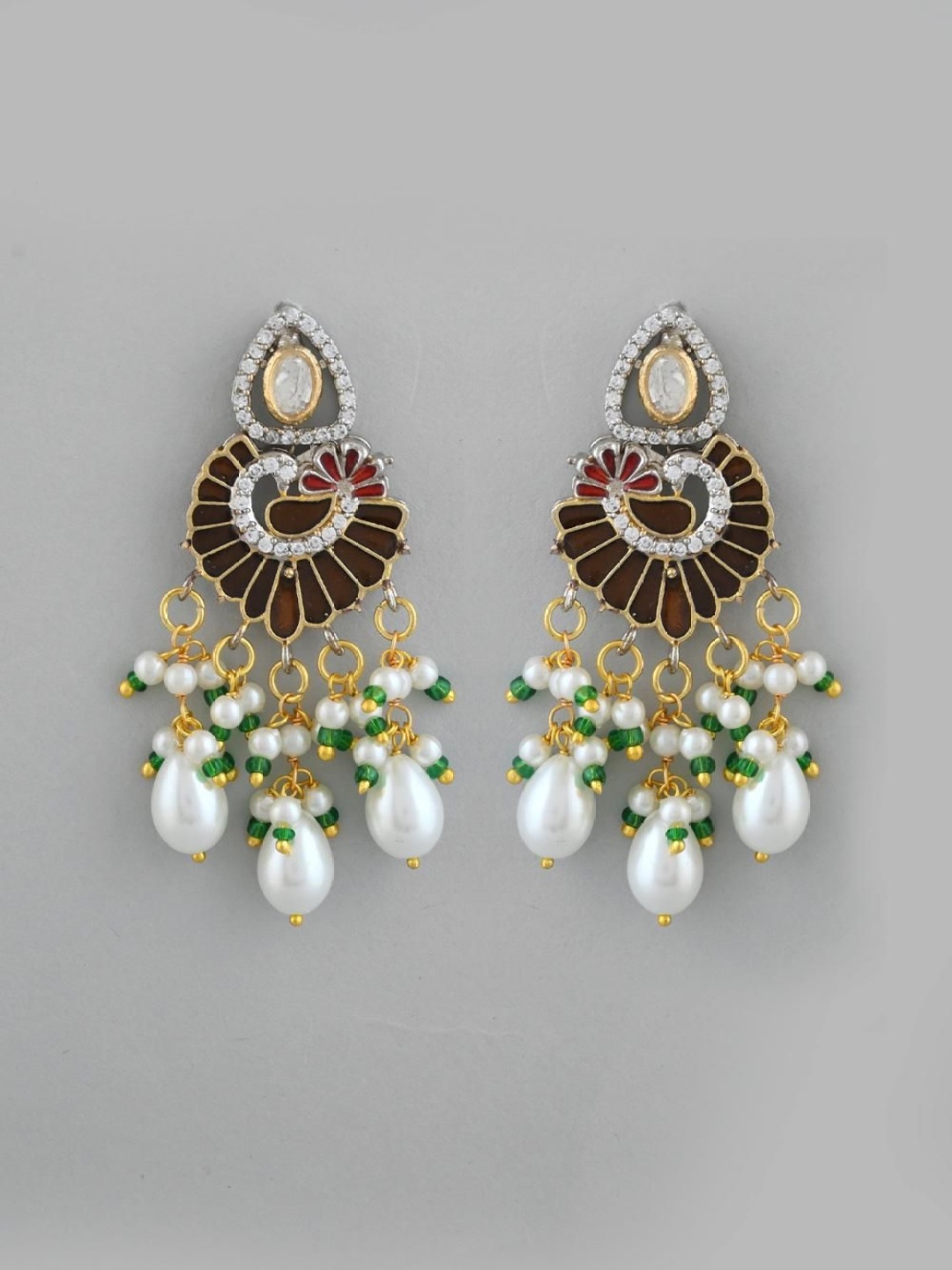 

STYYO Gold-Plated Kundan Stone Studded & Beaded Jewellery Set