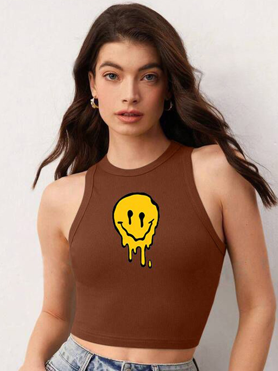 

The Roadster Lifestyle Co Printed Sleeveless Stretchable Crop Top, Brown