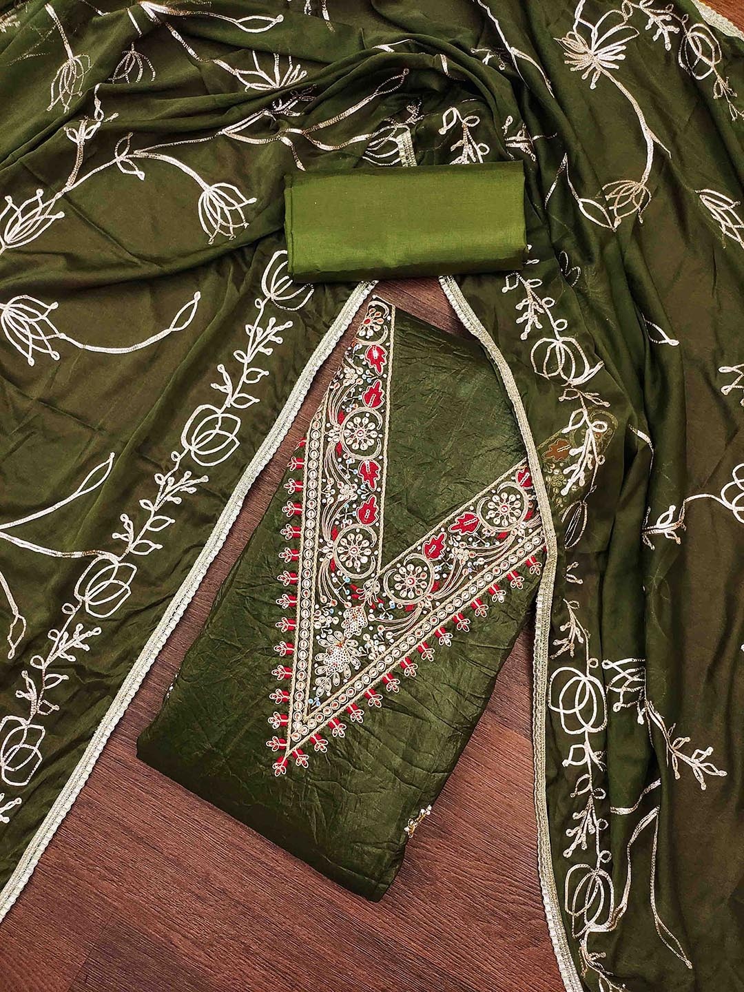 

KALINI Embroidered Unstitched Dress Material, Green