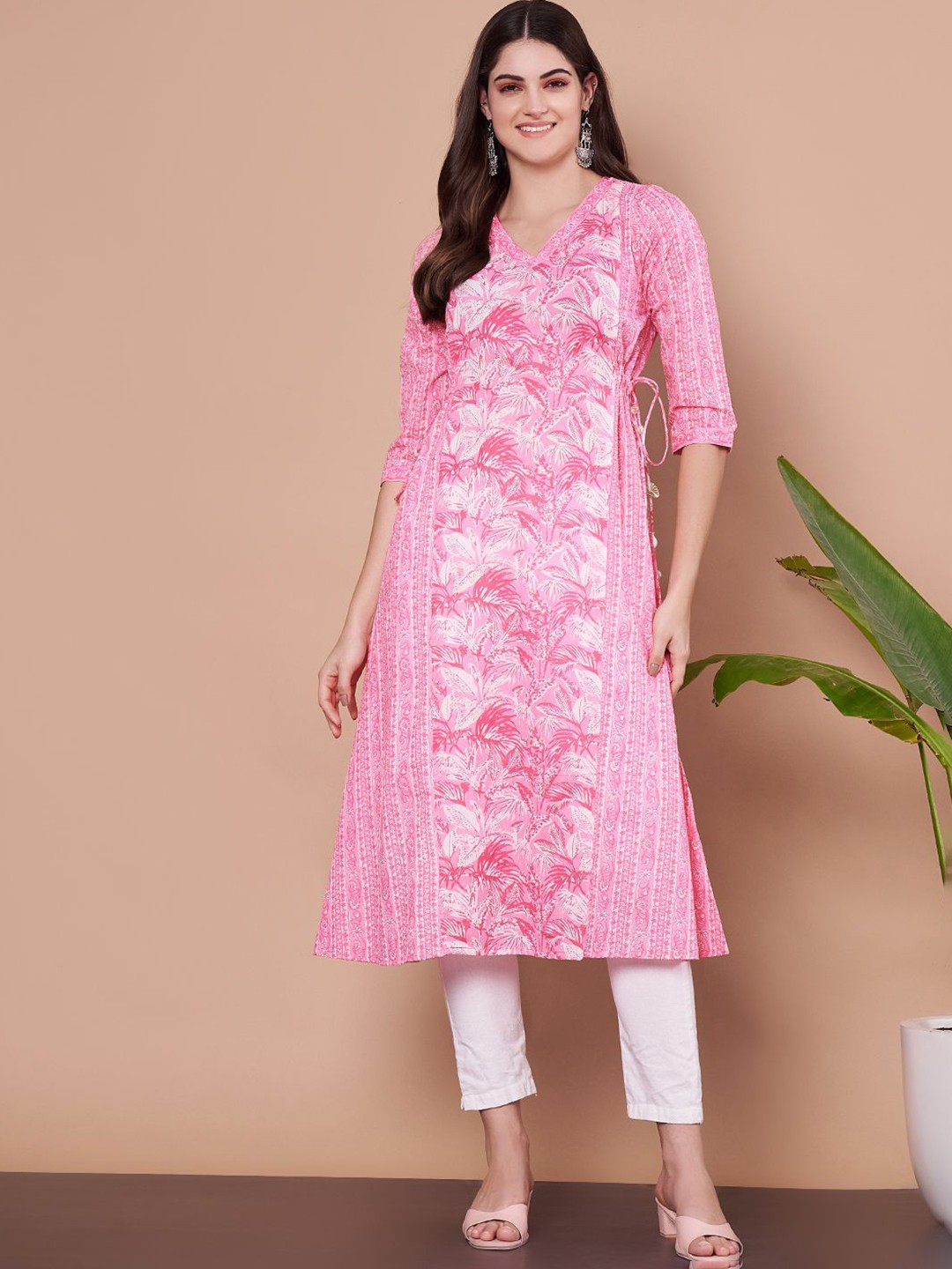 

JAPER KURTI Floral Printed V-Neck A-Line Pure Cotton Kurta, Pink