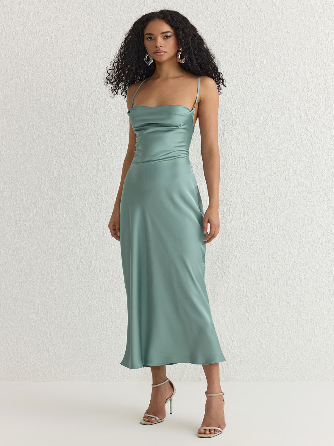 

Trendyol Dress, Na