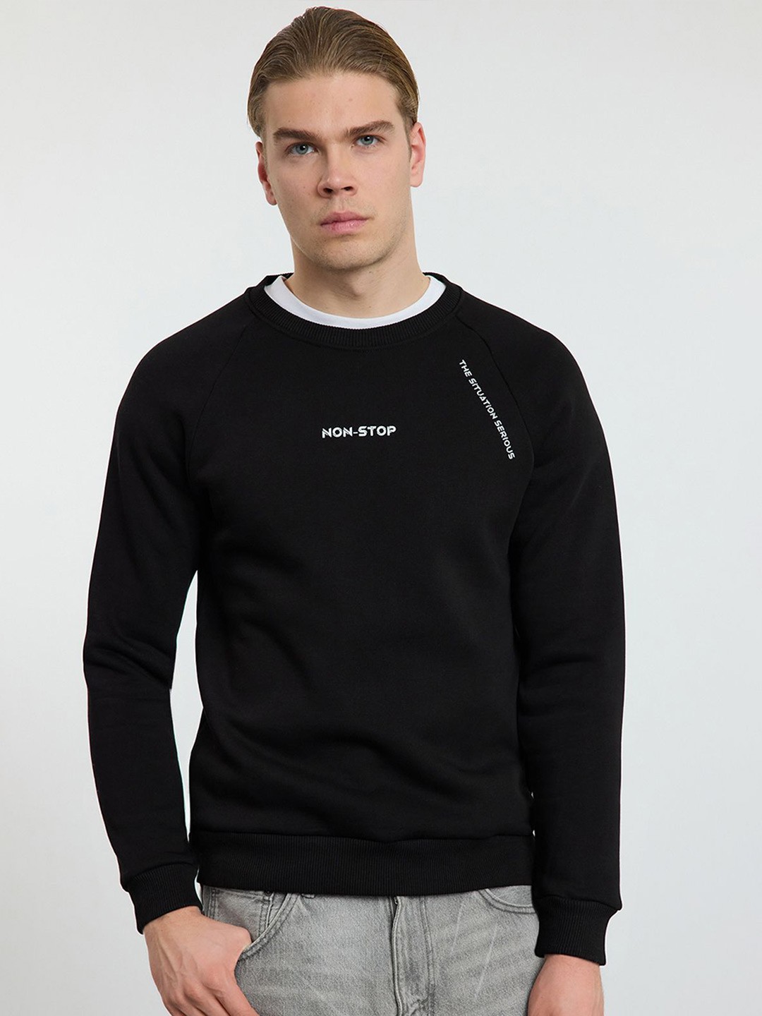 

Trendyol Men Printed Round Neck Pullover Sweatshirt, Black