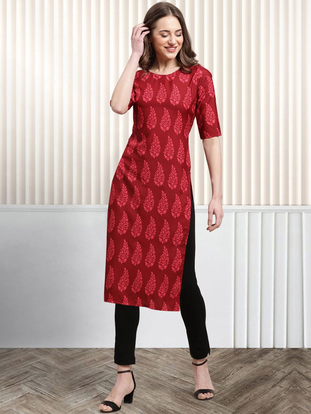 

Moda Rapido Floral Printed Round Neck Straight Kurta, Red