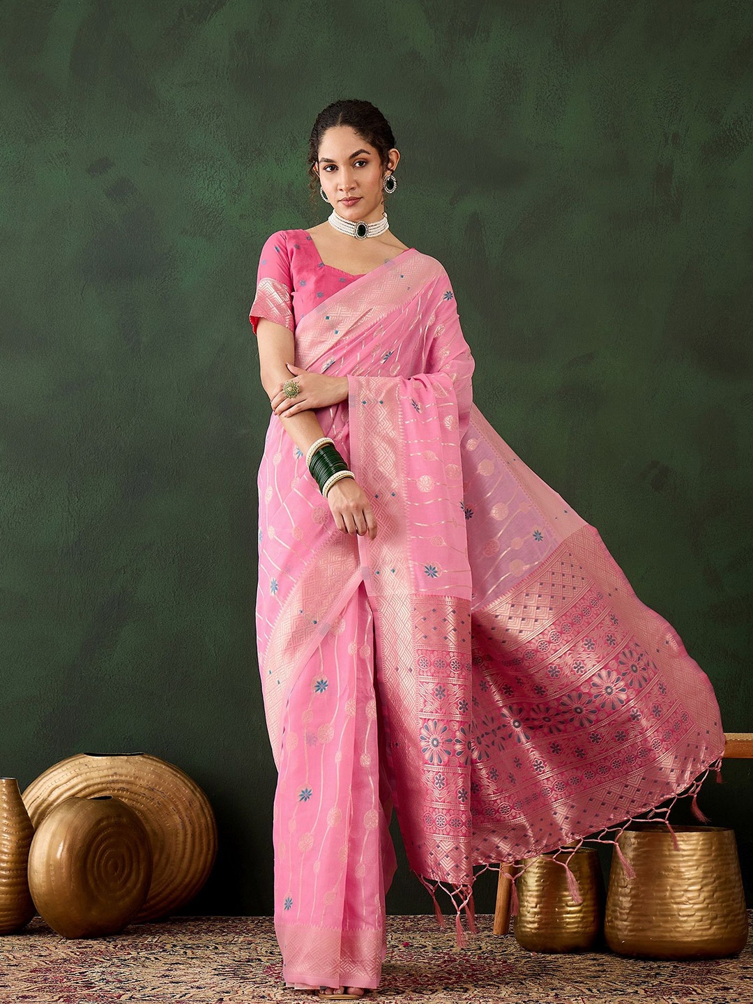 

KIMISHA Woven Design Zari Banarasi Saree, Pink
