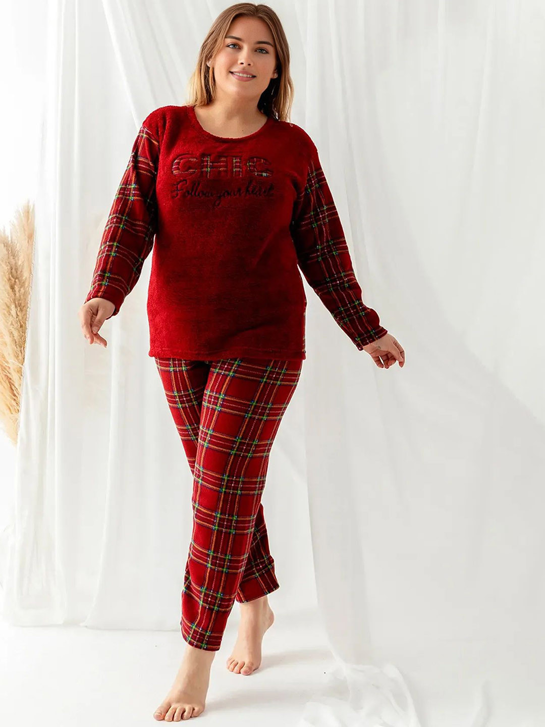 

Trendyol Checked Round Neck Night Suit, Red