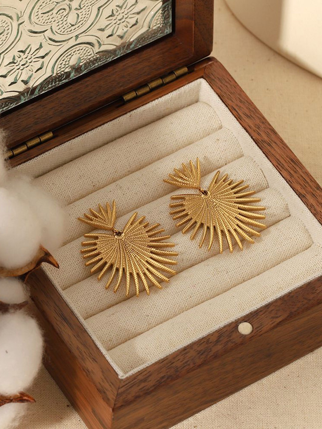 

KAORI BY SHREYA AGARWAL Stainless Steel Gold-Plated Spiked Shaped Drop Earrings